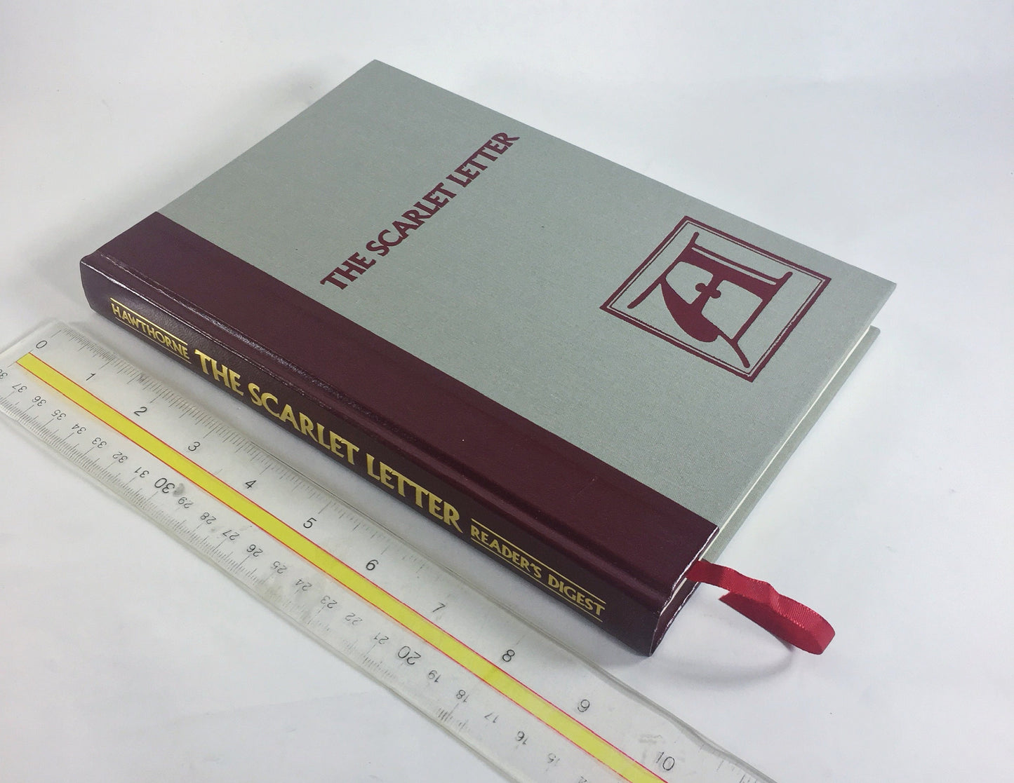 Scarlet Letter by Nathaniel Hawthorne circa 1985. Readers Digest Vintage book .