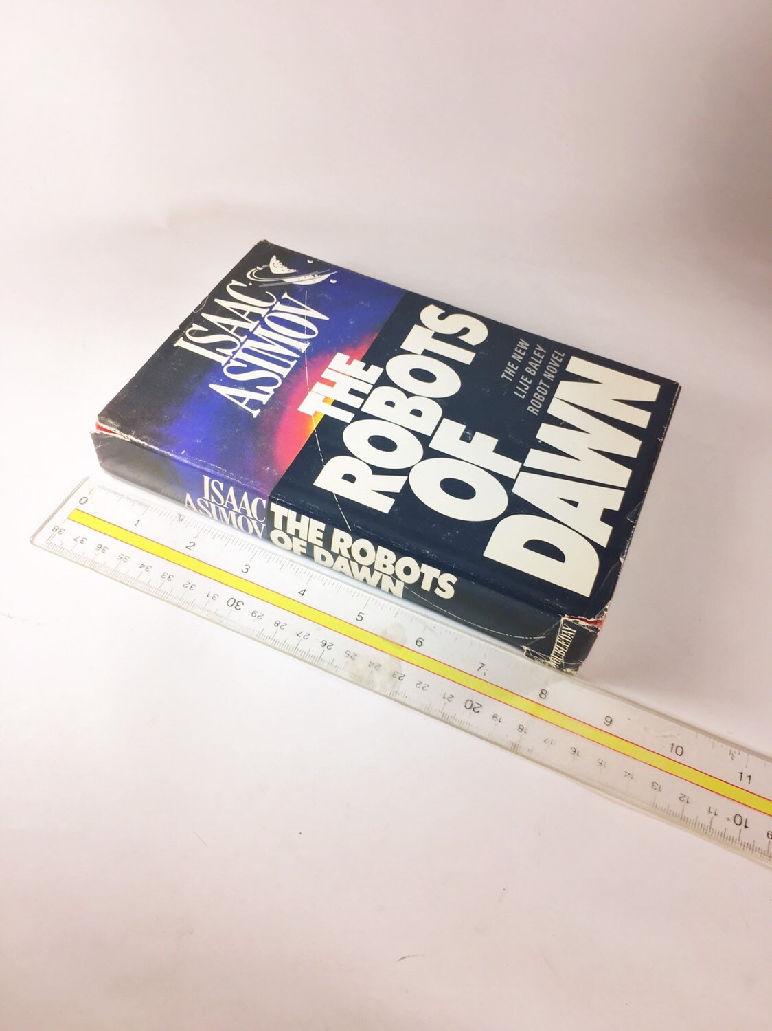 1983 Robots of Dawn EARLY PRINTING vintage book by Issac Asimov. Hardcover with dust jacket Perfect gift for fans of science fiction