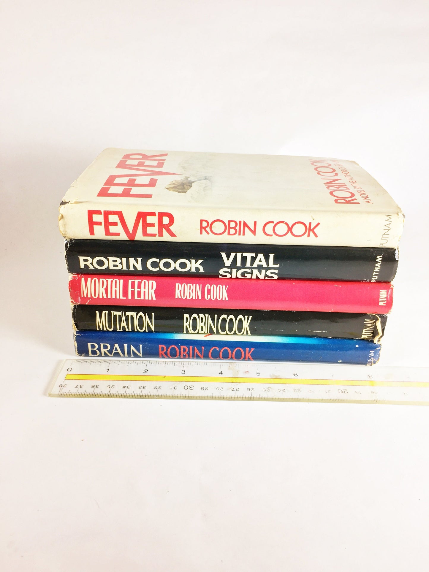 1980s Robin Cook best selling novel set Fever, Brain, Vital Signs, Mortal Fear, Mutation. Vintage medical mystery thriller book lot. Gift