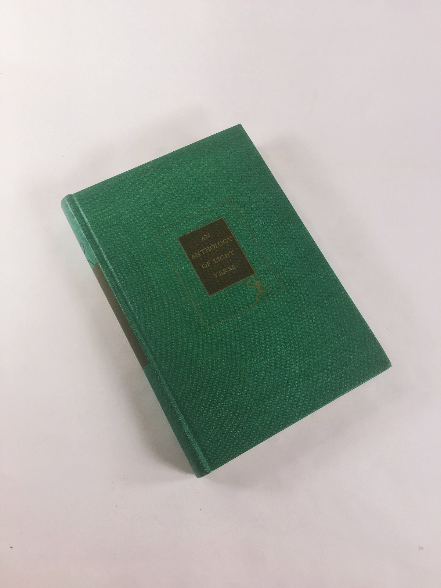 1935 Shakespeare, Lord Byron, Oliver Wendell Holmes Anthology of Light Verse Vintage Modern Library book Green home decor