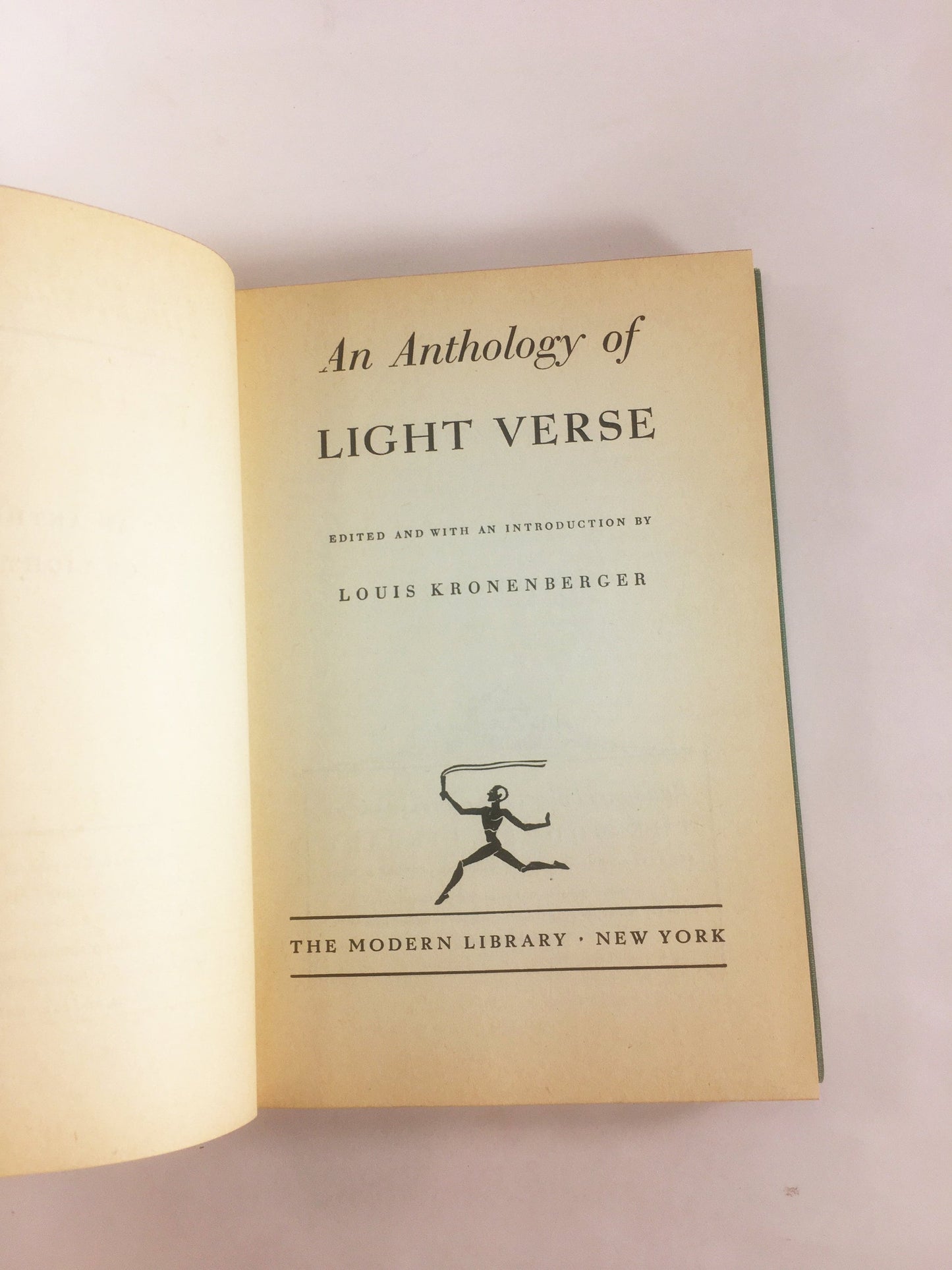 1935 Shakespeare, Lord Byron, Oliver Wendell Holmes Anthology of Light Verse Vintage Modern Library book Green home decor