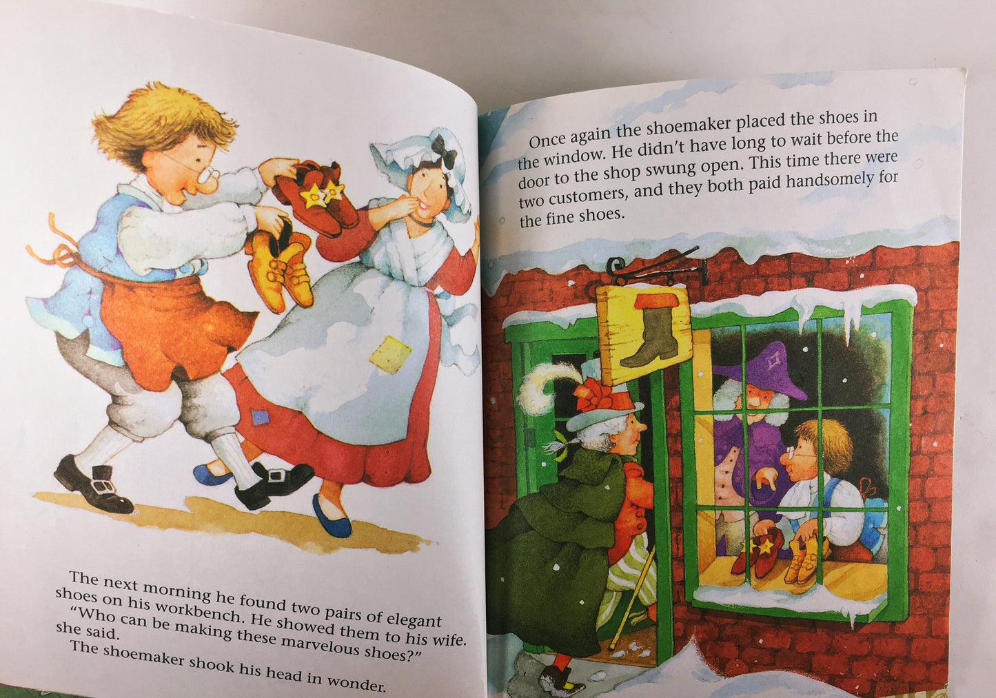 Elves and the Shoemaker Vintage Little Golden Book circa 1983. Children's Christmas stocking stuffer reading Elementary preschool.