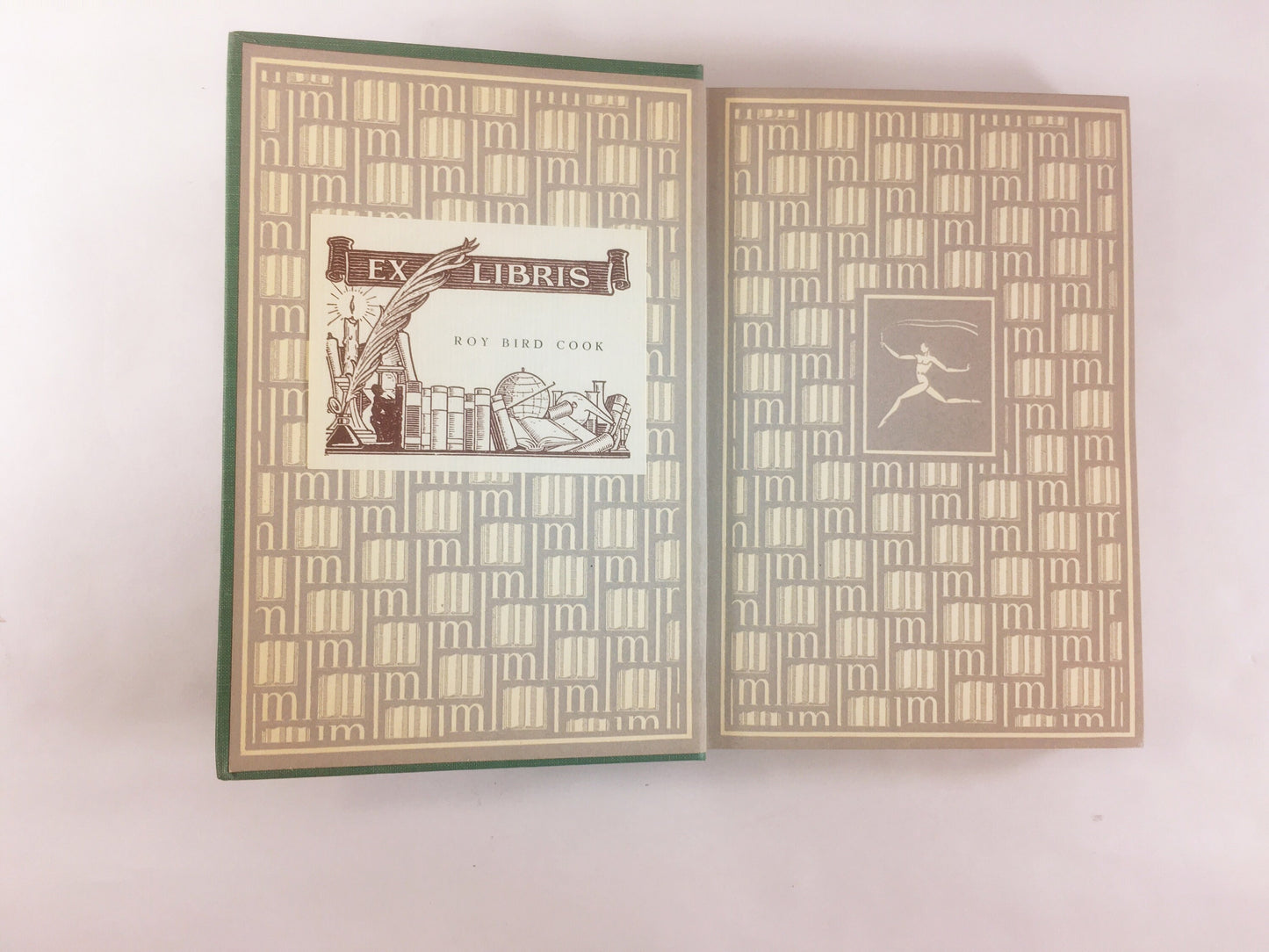 1935 Shakespeare, Lord Byron, Oliver Wendell Holmes Anthology of Light Verse Vintage Modern Library book Green home decor