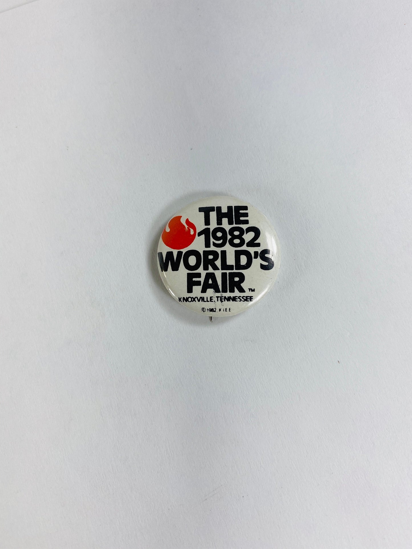 Vintage pinback button New York NYC, Texas Marshal, Alfred Smith Presidential Election, FDR, Nixon World's Fair, Mostly Mozart memorabilia