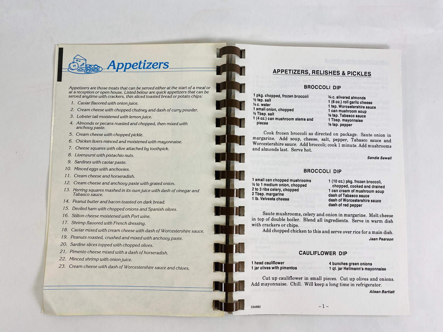 Treasured Recipes vintage cookbook by the Oak Meadow United Methodist Women circa 1993. Methodist stew, bavarian beef, chicken mousse