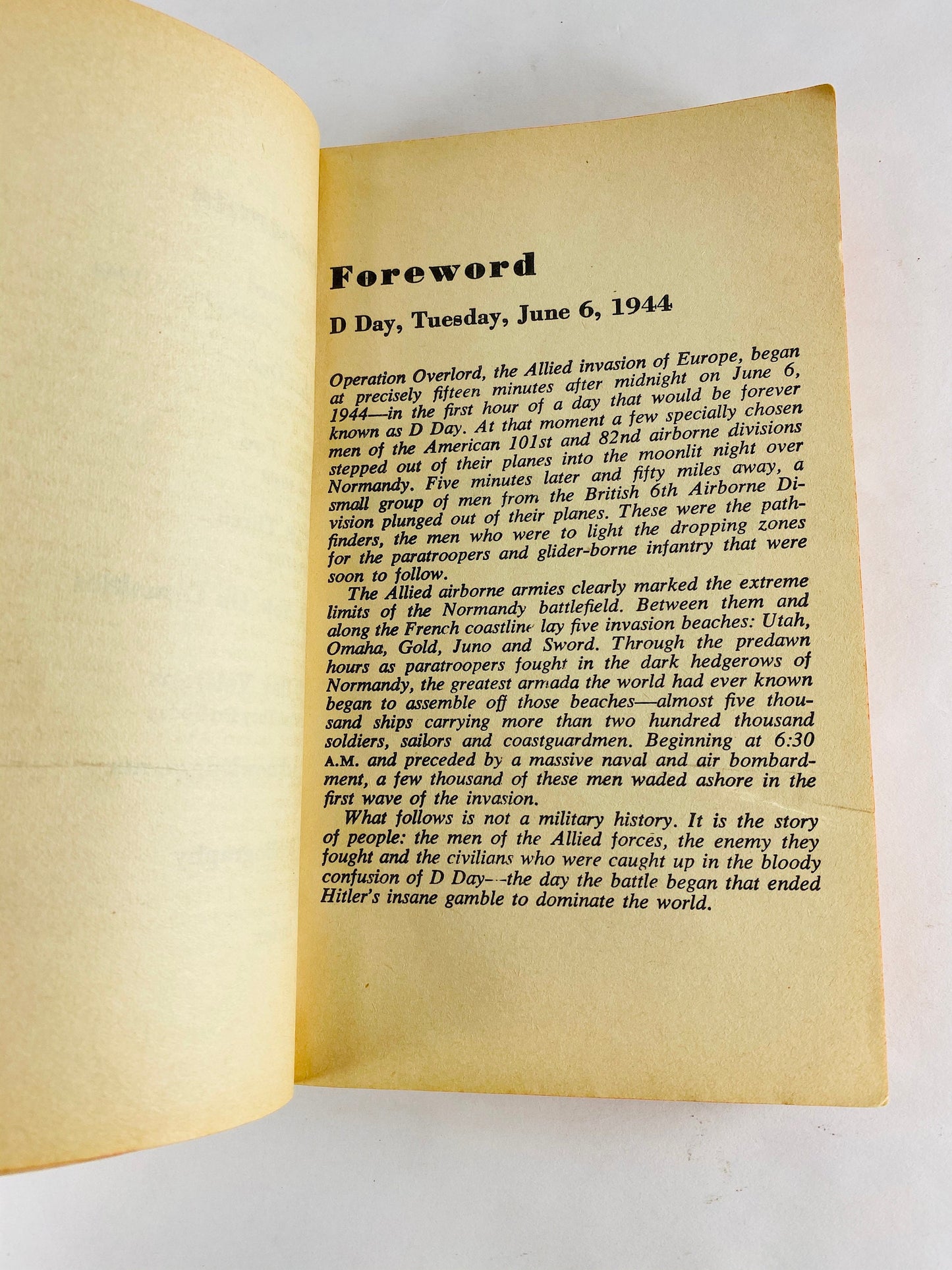 1962 Cornelius Ryan Longest Day vintage paperback D-Day invasion of Normandy, Operation Deadstick, gliderborne Pegasus Horsa World War II