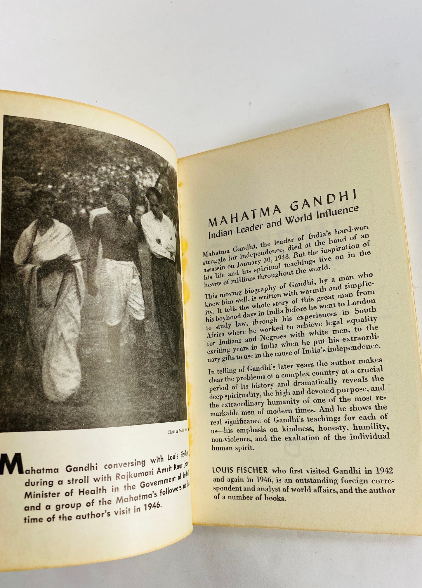 Mahatma Gandhi vintage paperback book by Louis Fischer circa 1954. Nonviolent resistance India's independence