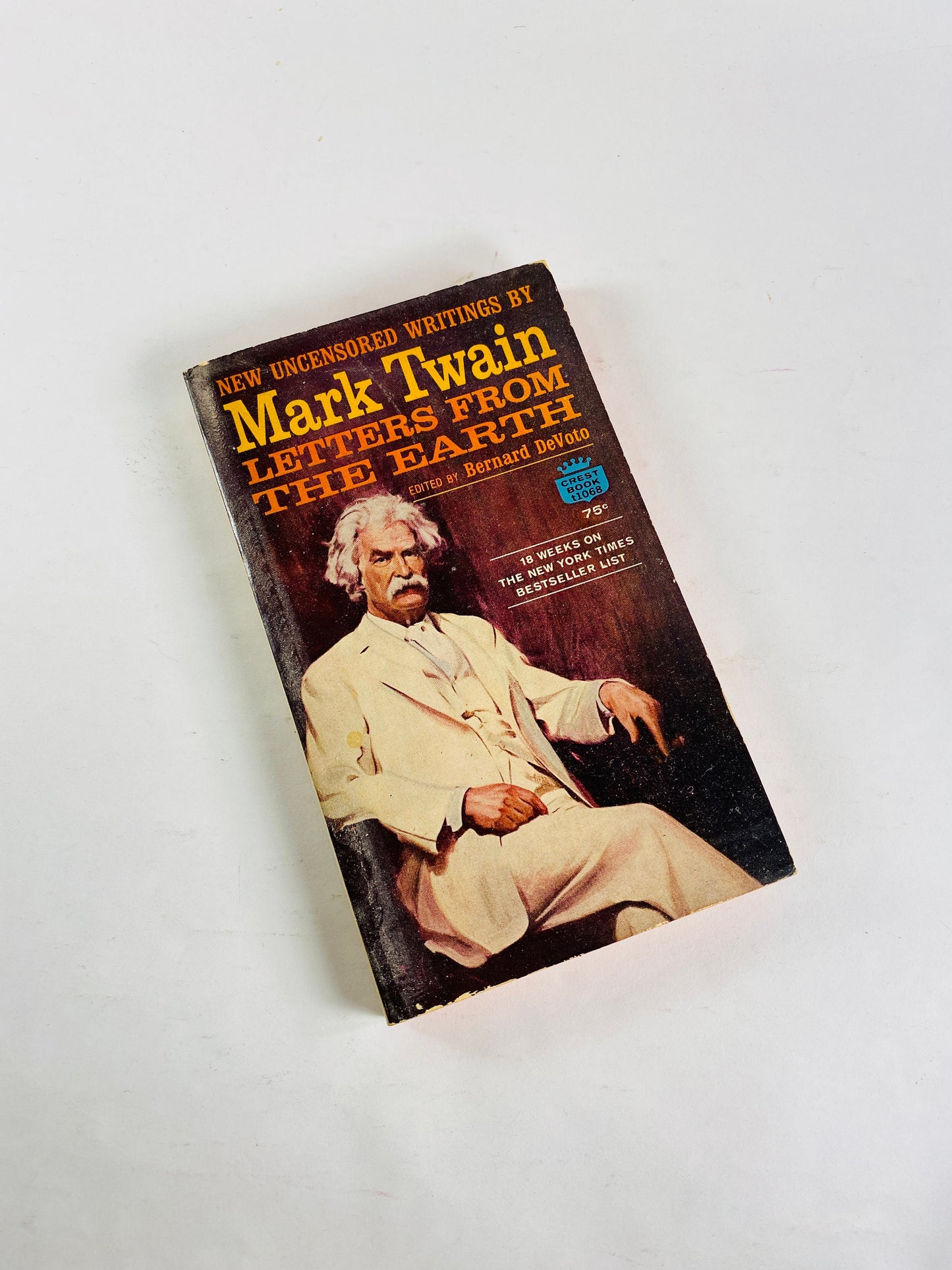 Mark Twain Vintage paperback book Innocents Abroad, Pudd'nhead Wilson, Life on Mississippi Connecticut Yankee in King Arthur Court, Letters