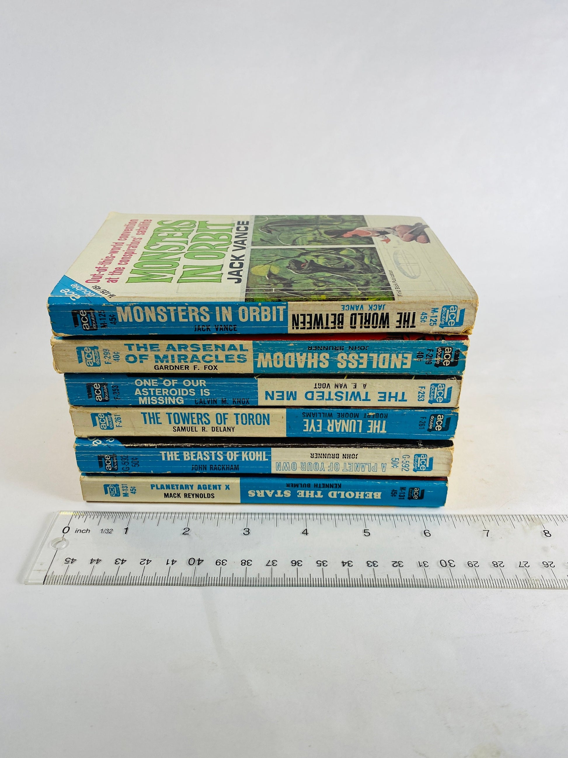 1960s Ace Double vintage paperback books Jack Vance John Brunner Samuel Delaney Gardner Fox Rackham Mack Reynolds M-125 F-253 F-261 G-592
