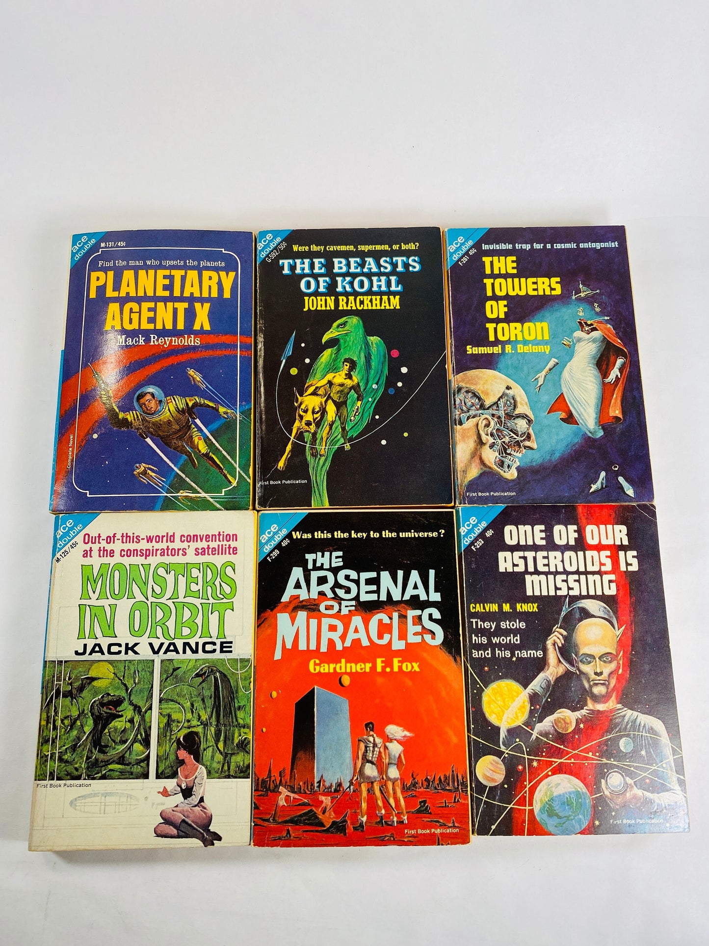 1960s Ace Double vintage paperback books Jack Vance John Brunner Samuel Delaney Gardner Fox Rackham Mack Reynolds M-125 F-253 F-261 G-592