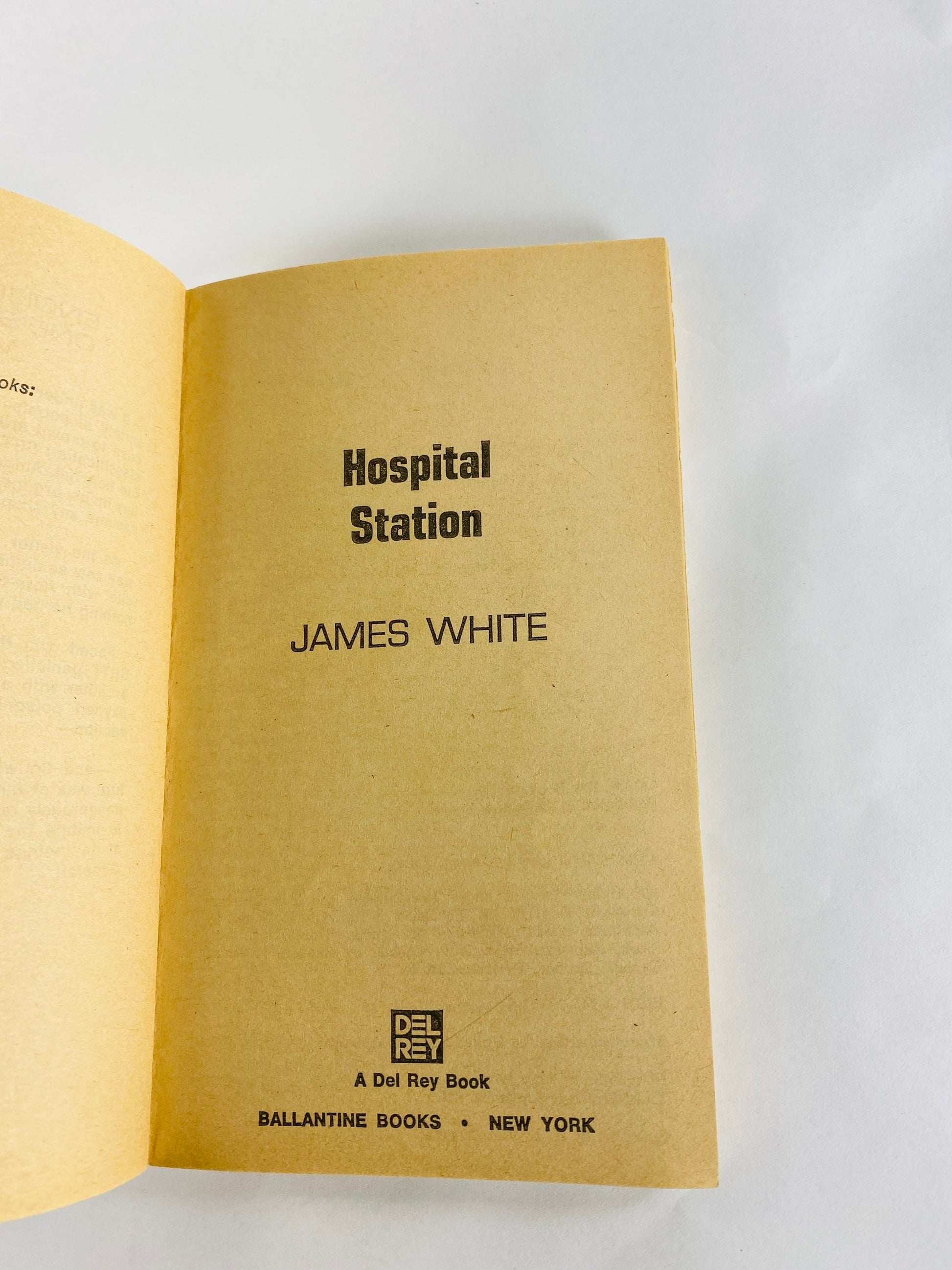 Hospital Station vintage paperback book by James White circa 1979 about medical treatment in a Galactic hospital. Science fiction scifi