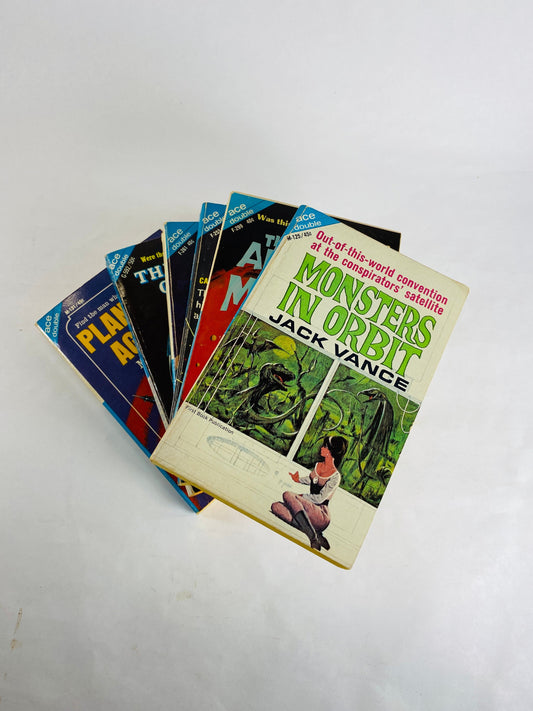 1960s Ace Double vintage paperback books Jack Vance John Brunner Samuel Delaney Gardner Fox Rackham Mack Reynolds M-125 F-253 F-261 G-592