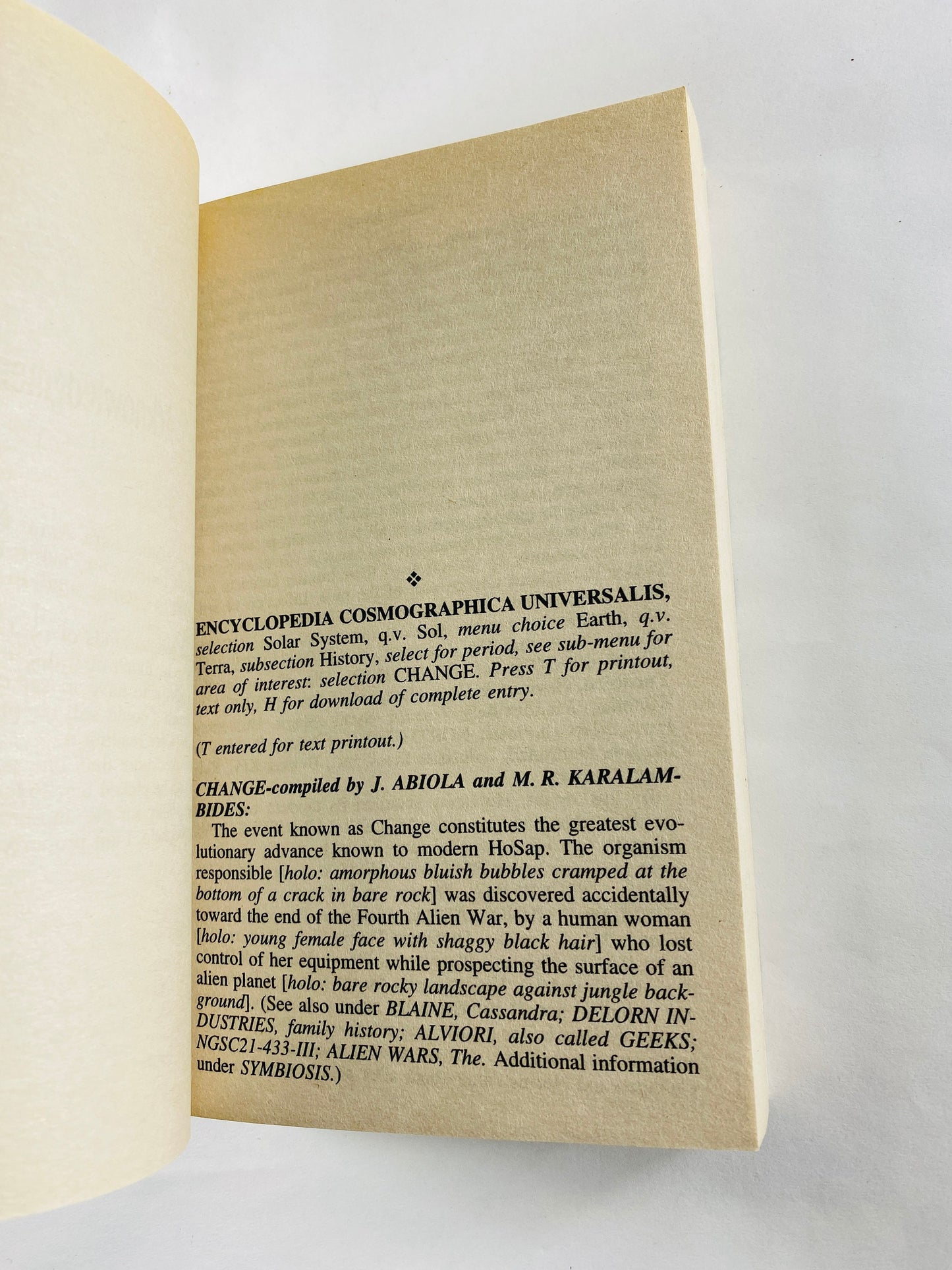 Chaos Come Again by Wilhemina Baird vintage paperback book 1997 about symbiotes in a telepathic evolution. Science fiction female author