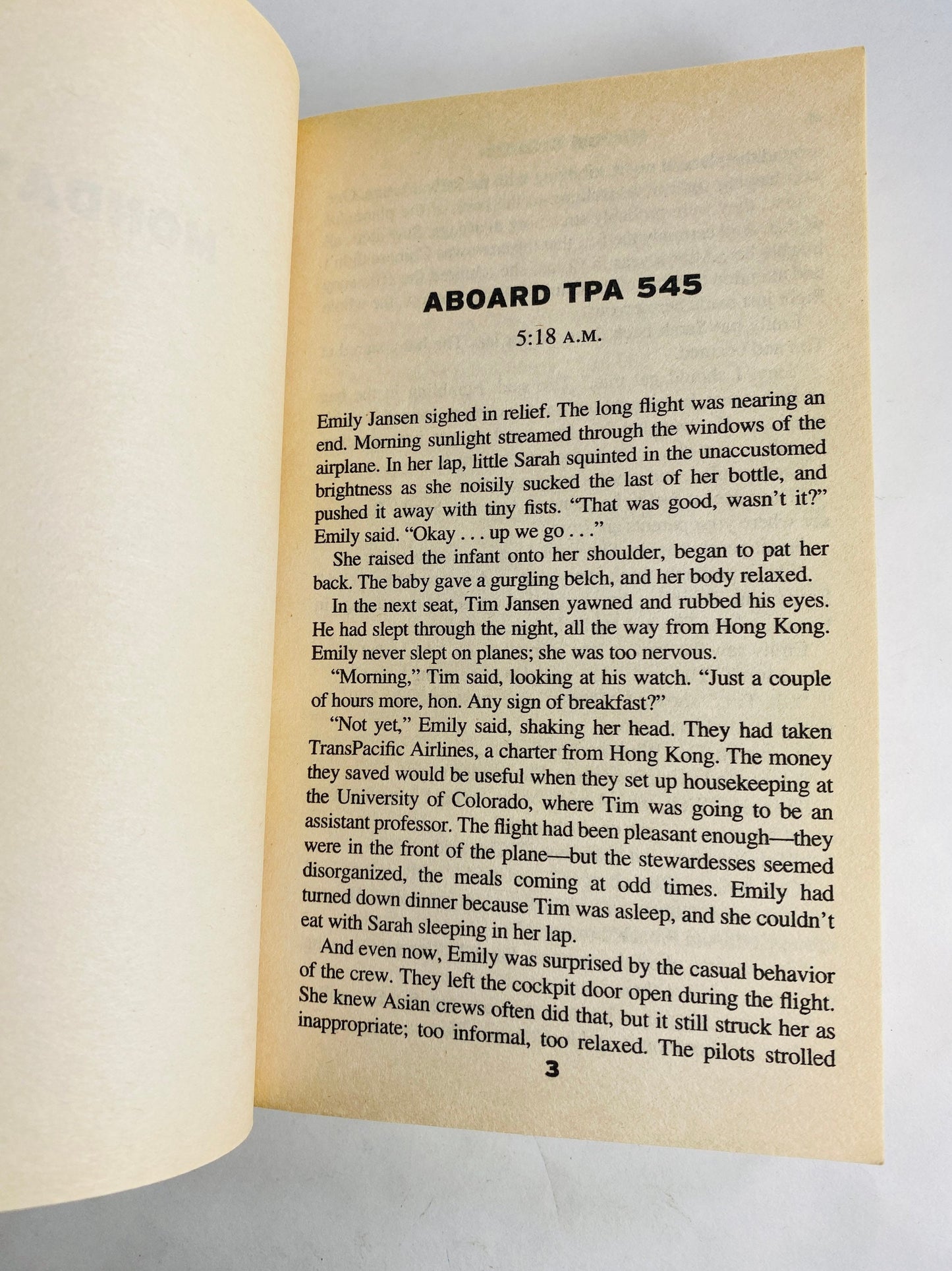 Airframe by Michael Crichton Early PRINTING vintage paperback book circa 1997