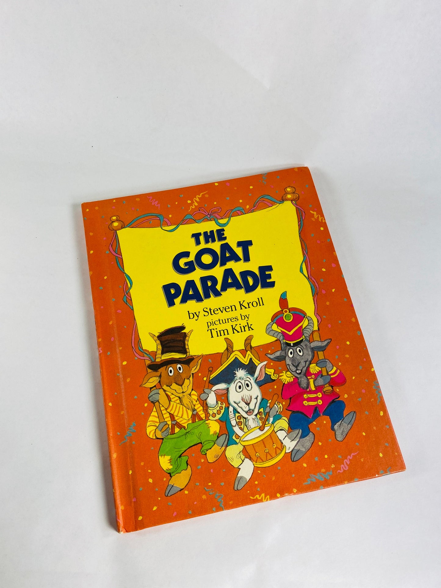 MacGoose Willy Bear Milk & Coookies Golly Gump Swallowed Fly Goat Parade Miss Mouse Vintage Parent's Magazine Reader book circa 1982