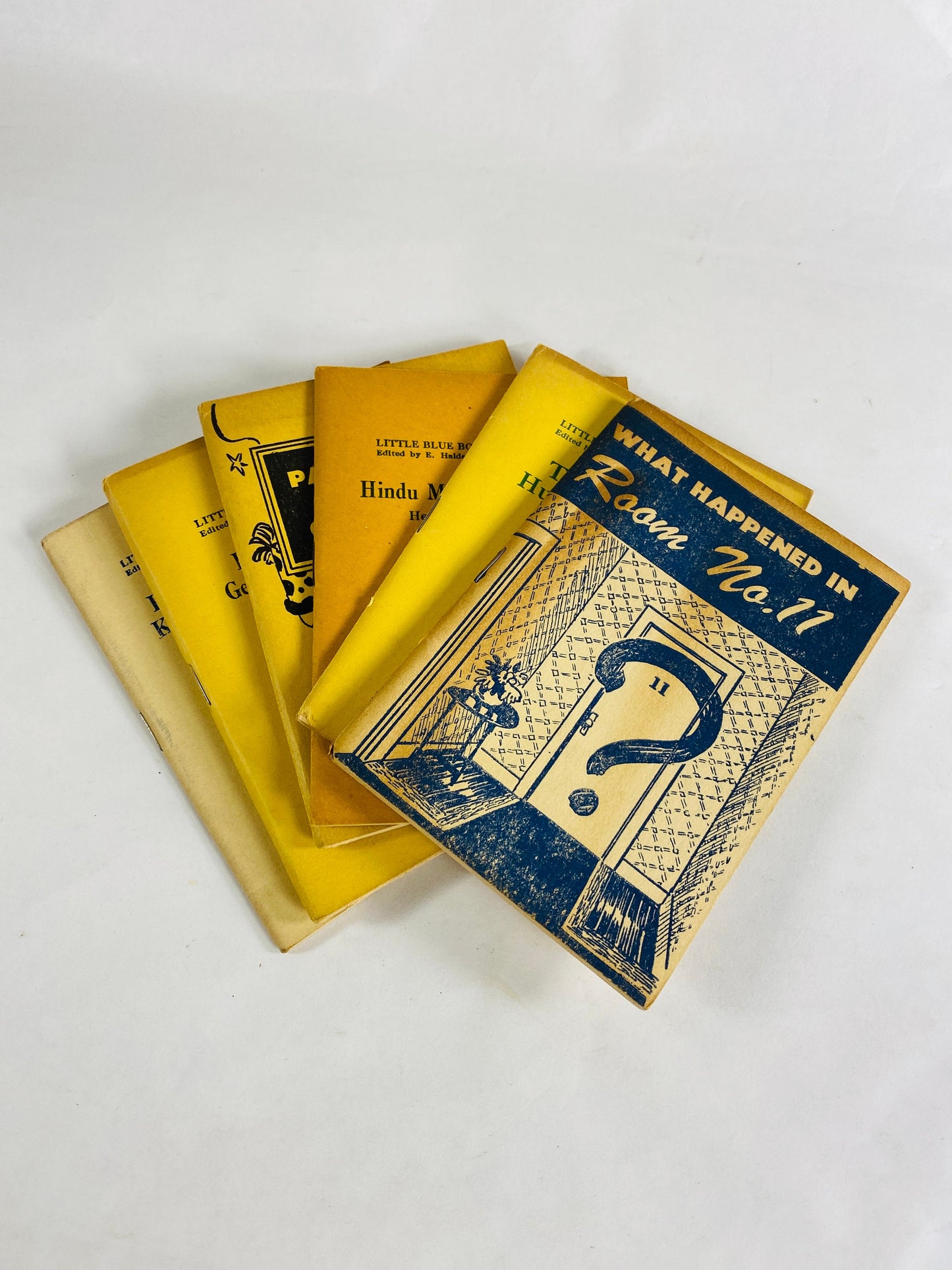 1920s Little Blue Haldeman-Julius booklets Room 11, Human Behavior, Hindu Magic, Party Games, Geometry, Facts About Light