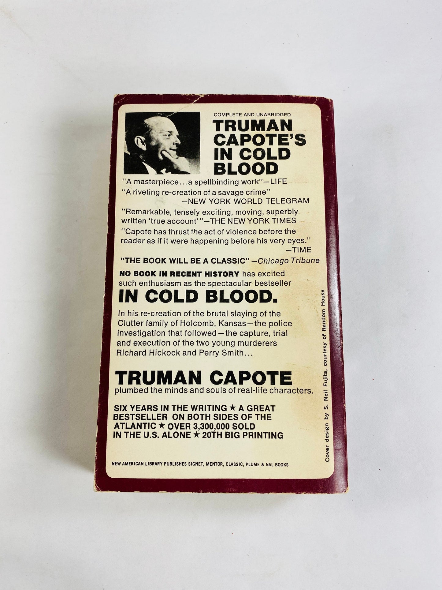 Truman Capote In Cold Blood Vintage paperback book circa 1965. True Account of a Multiple Murder and its Consequences. Signet