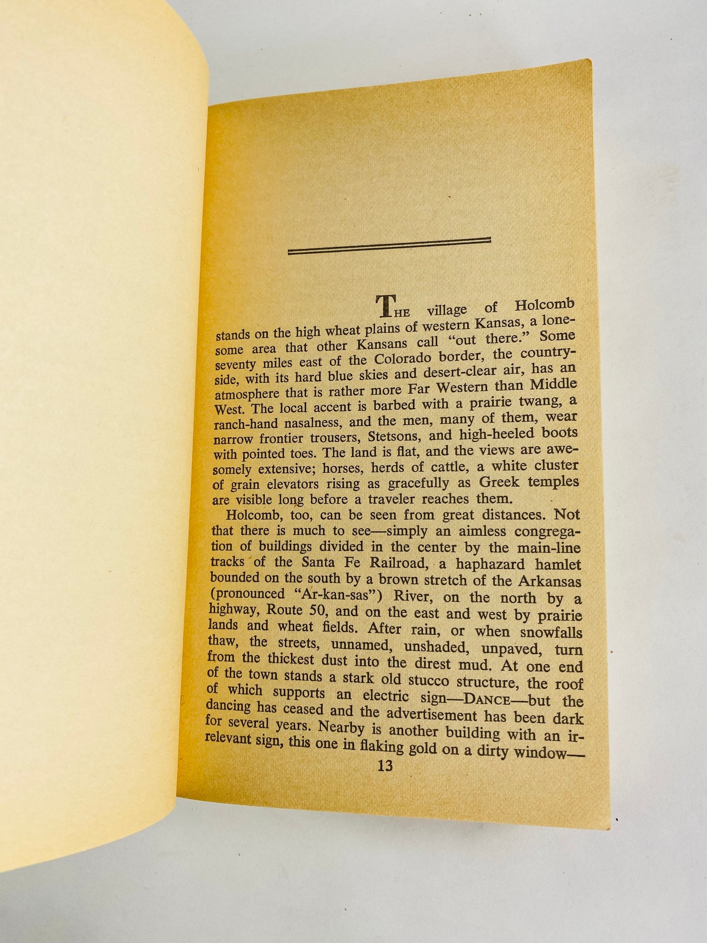 Truman Capote In Cold Blood Vintage paperback book circa 1965. True Account of a Multiple Murder and its Consequences. Signet