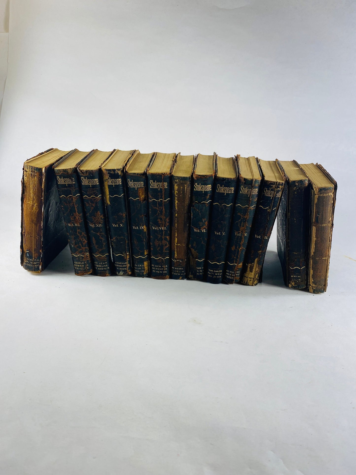Shakespeare vintage leather miniature book set circa 1883 Macbeth King John Romeo & Juliet Comedy Errors Much Ado Nothing Twelfth Night