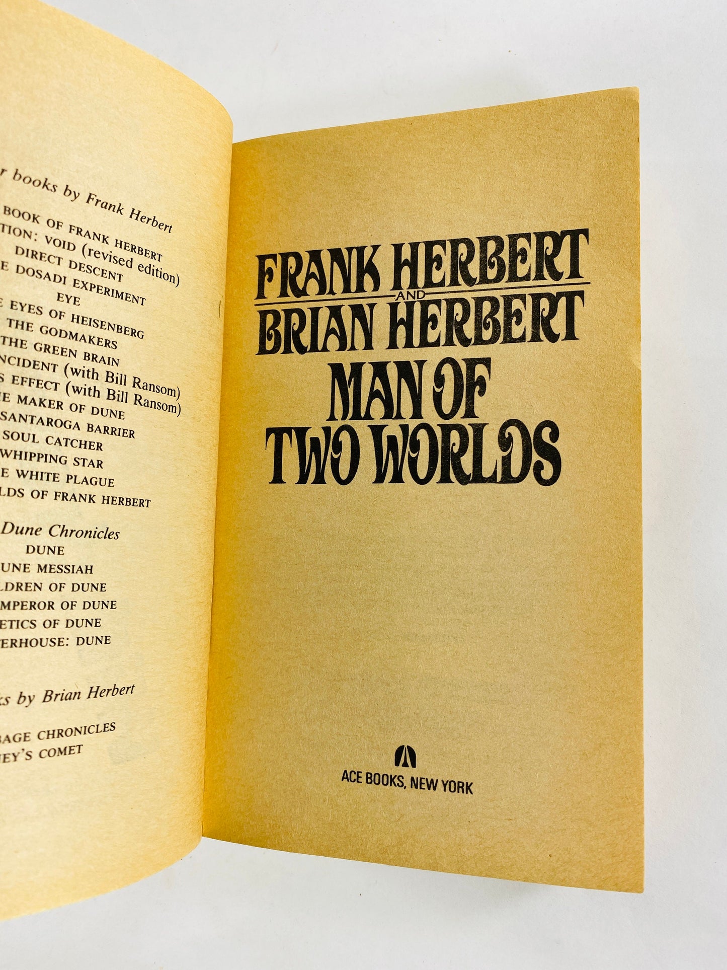 Man of Two Worlds vintage paperback book by Frank Herbert circa 1987 Scifi story set on Earth about being watched and manipulated by aliens
