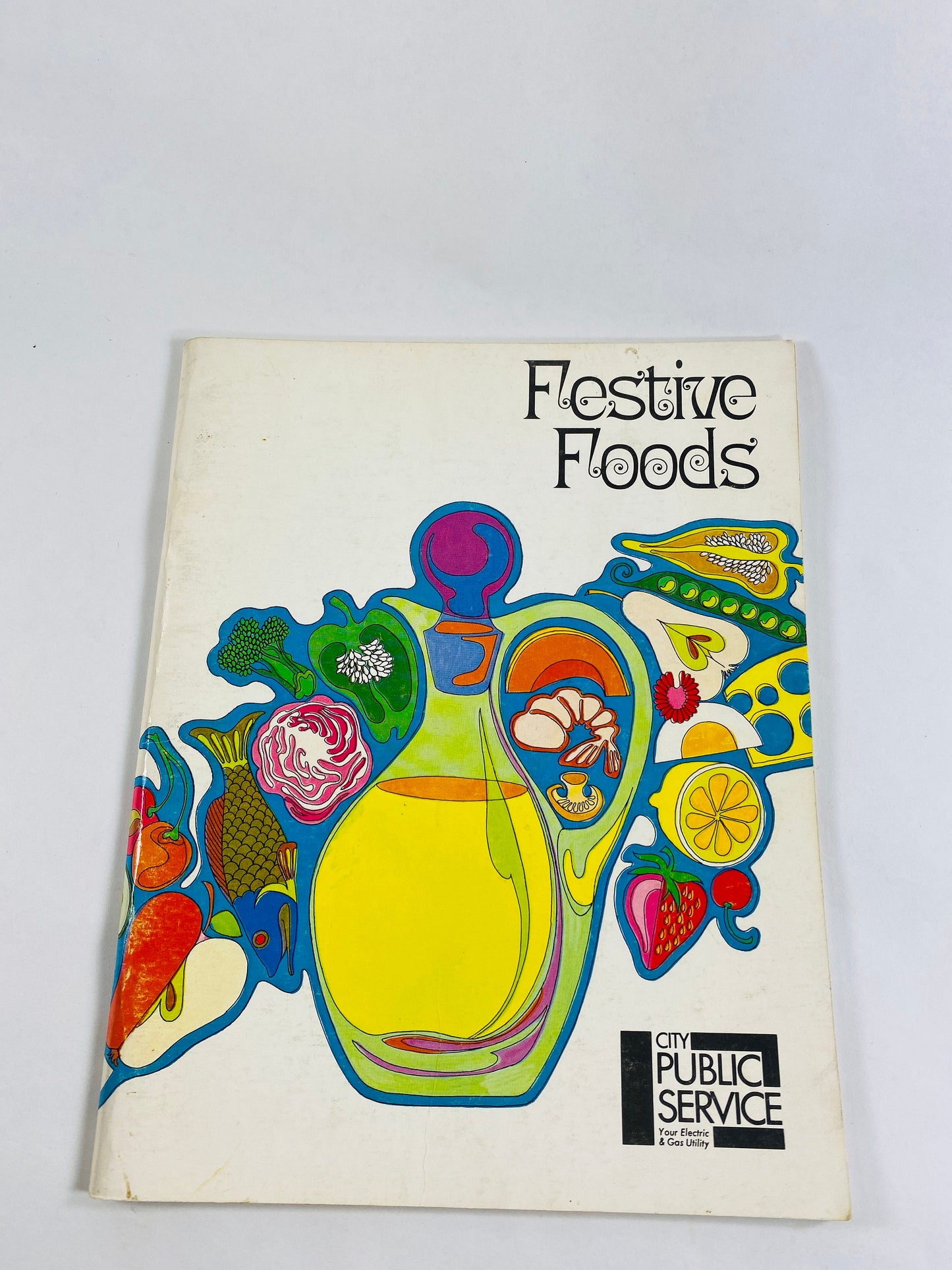 Vintage 1970s recipe booklets with fantastic retro illustrations & cooking decor printed by the City Public Service
