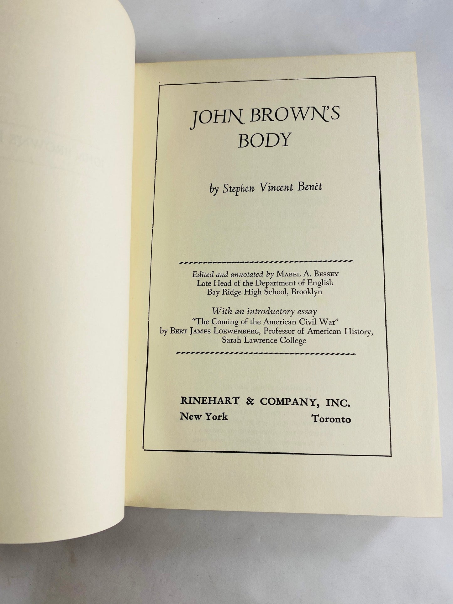 John Brown's Body Vintage book circa 1959 by Stephen Vincent Benet. Epic poem about abolitionist who raided Harpers Ferry. Civil War