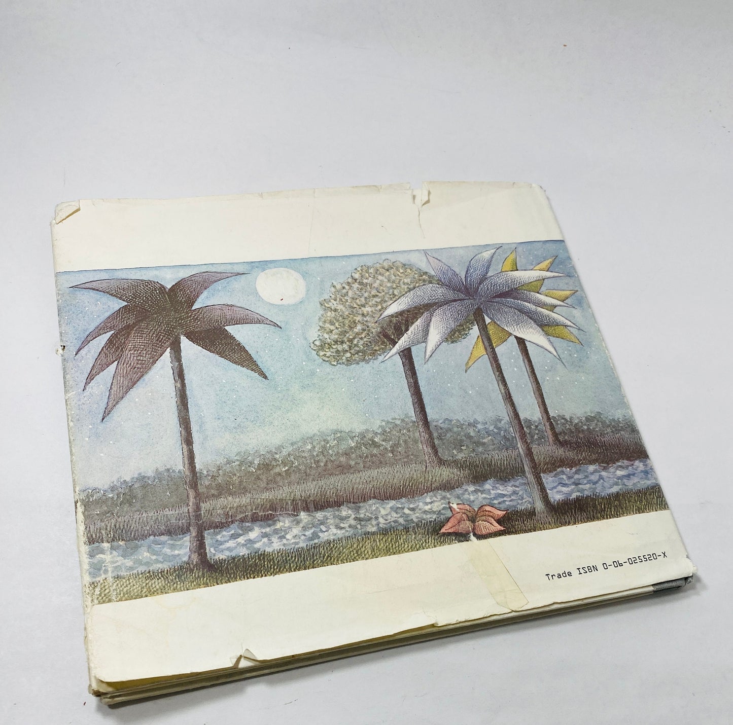 Where the Wild Things Are book vintage book Vintage Children's book. Maurice Sendak. Caldecott Medal