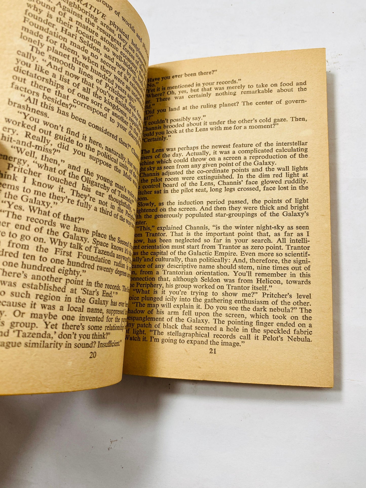 Second Foundation by Issac Asimov Vintage Avon paperback book circa 1953 science fiction Scifi Seldon Plan and mutant growth