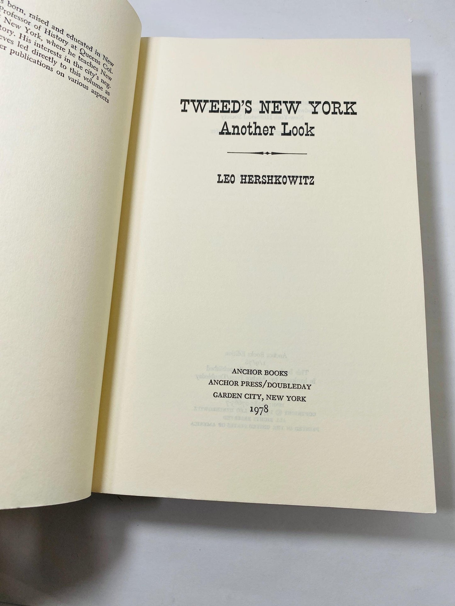 Tweed's New York vintage paperback book by Leo Hershkowitz circa 1978 about Boss"Tweed and the confusion that was 19th Century NYC