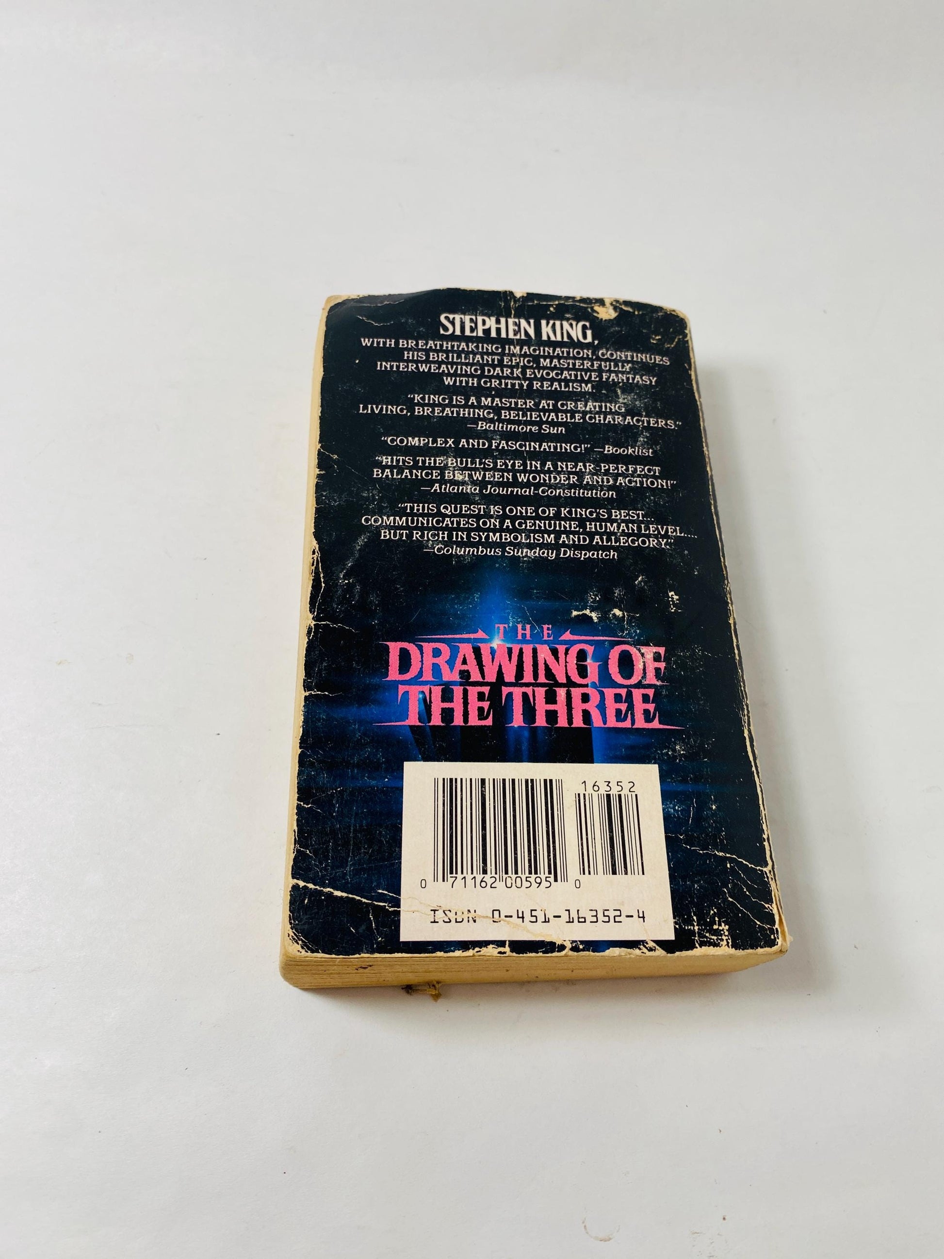 The Dark Tower II Drawing of the Three by Stephen King. FIRST EDITION First Printing. Vintage book circa 1987. First Plume Printing. Gift