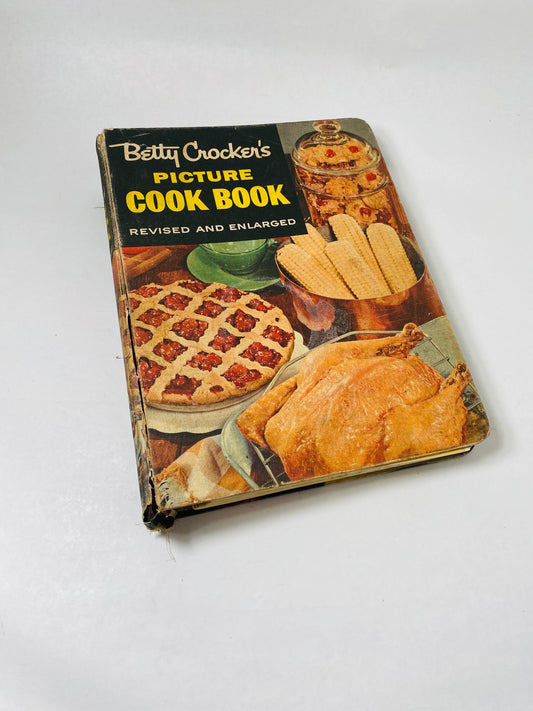 Betty Crocker's Picture Cook Book POOR Condition rare collectible cookbook binder circa 1956. Missing title & copyright page.