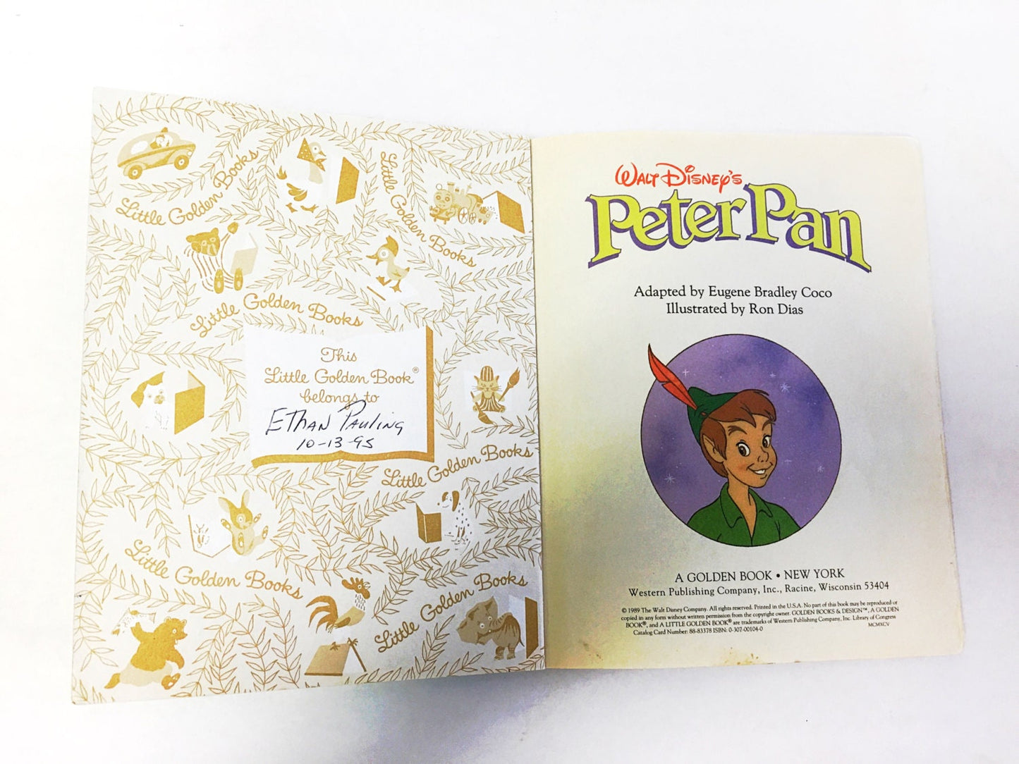 1989 Peter Pan Walt Disney Little Golden Book. Children's at home reading. Elementary school toddler learn to read.