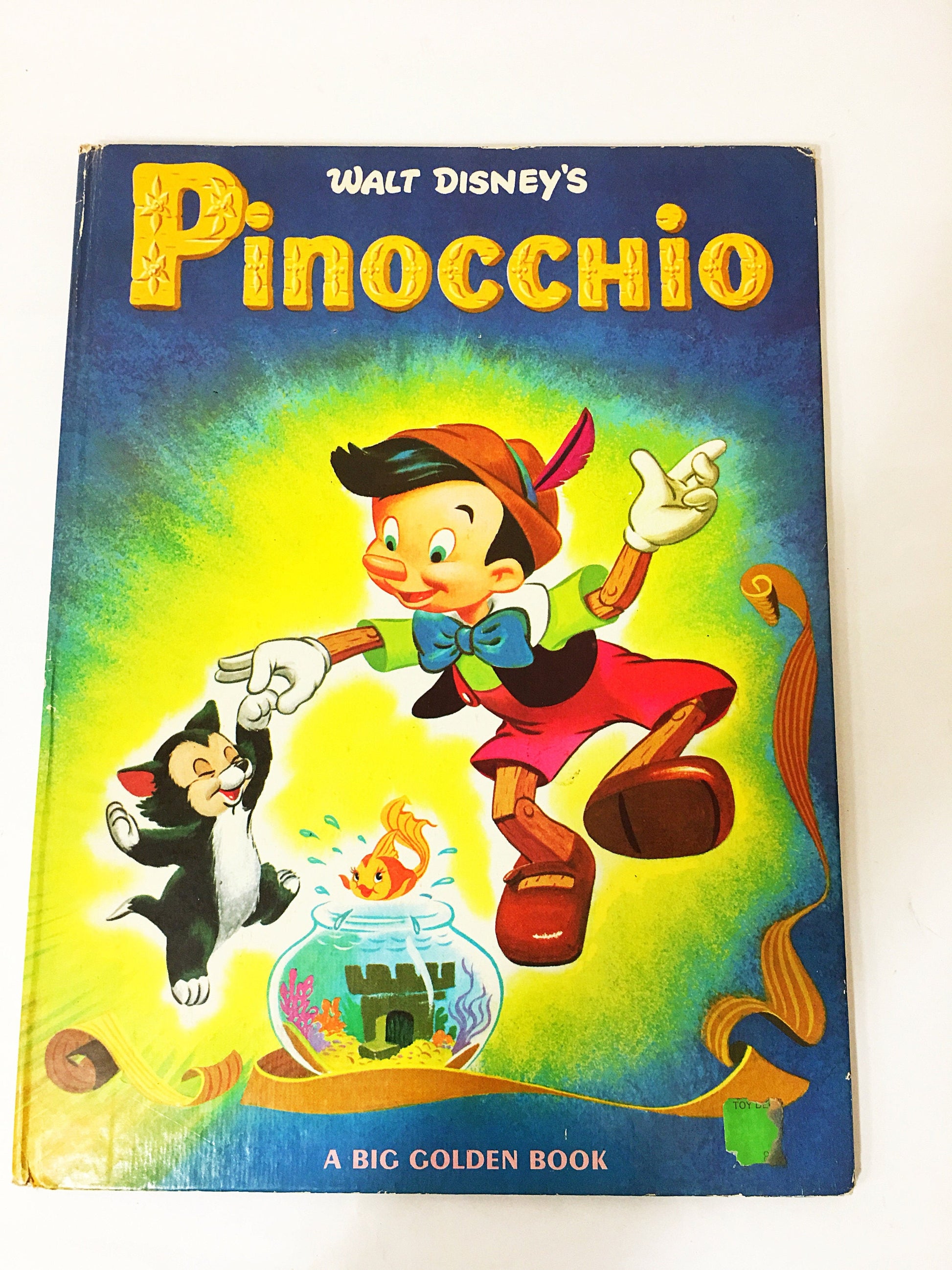 Walt Disney's Pinocchio circa 1973 Big Deluxe vintage Golden Book children's Beautiful vibrant colors. Nursery decor. New Baby Gift