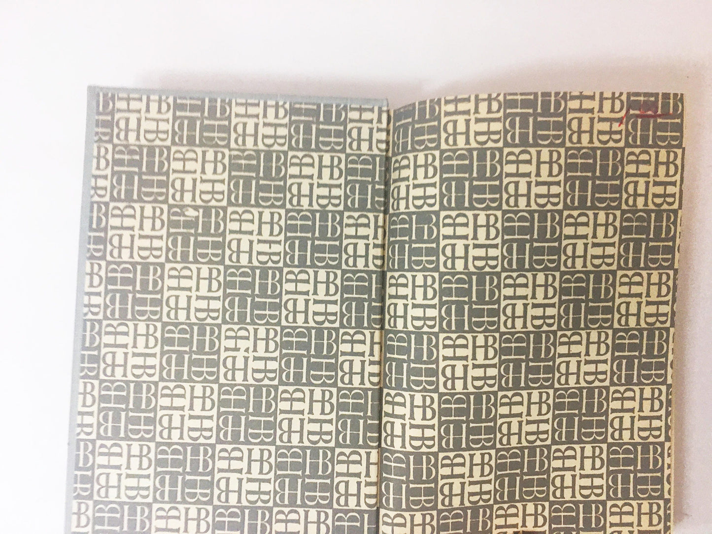 Babbitt vintage book by Sinclair Lewis circa 1950. Grey cloth Satirical novel about middle-class life and social pressure conformity.