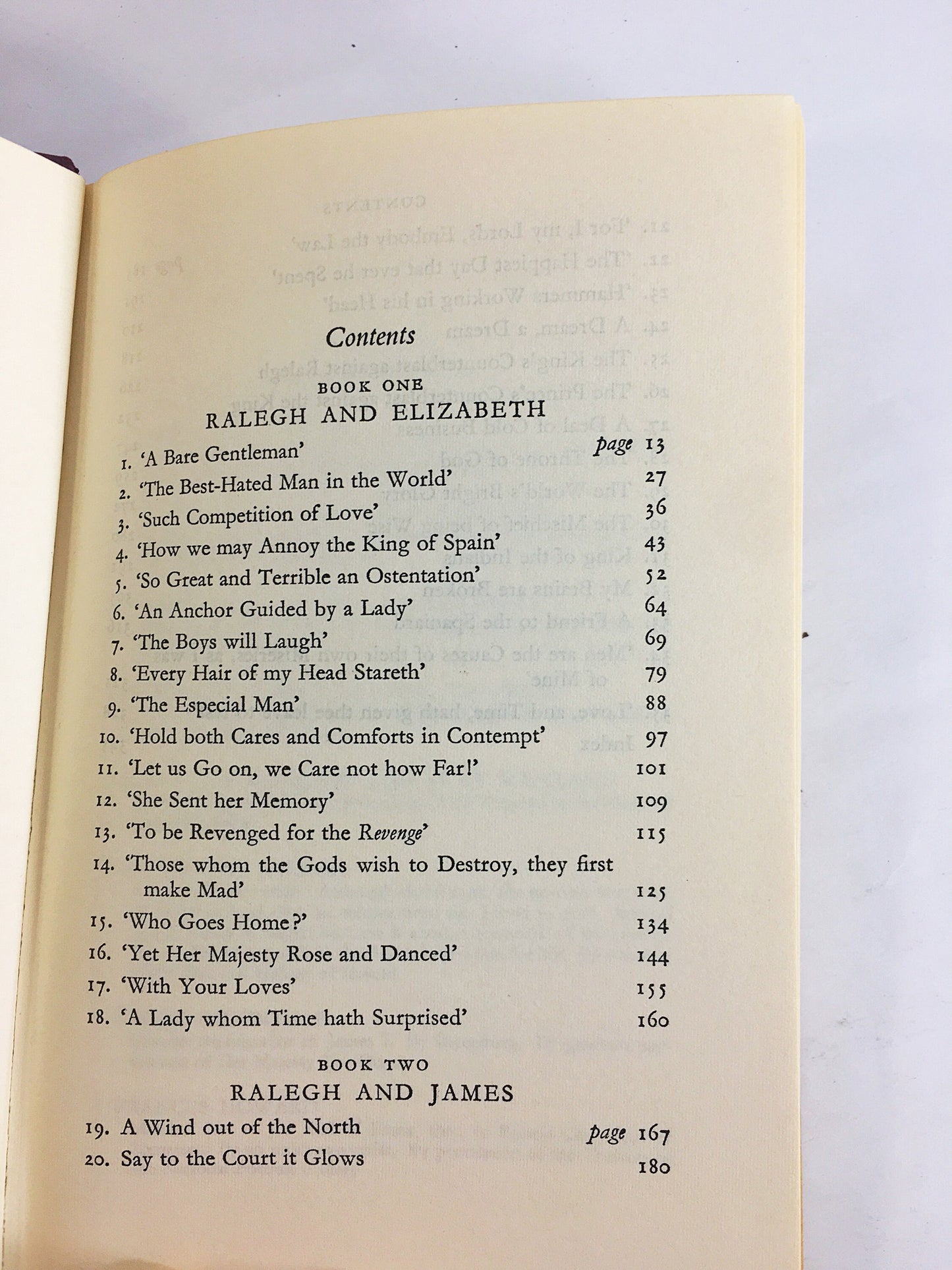 Walter Raleigh, biography, namesake North Carolina capital, executed for treason. That Great Lucifer Margaret Irwin 1961. Vintage book.