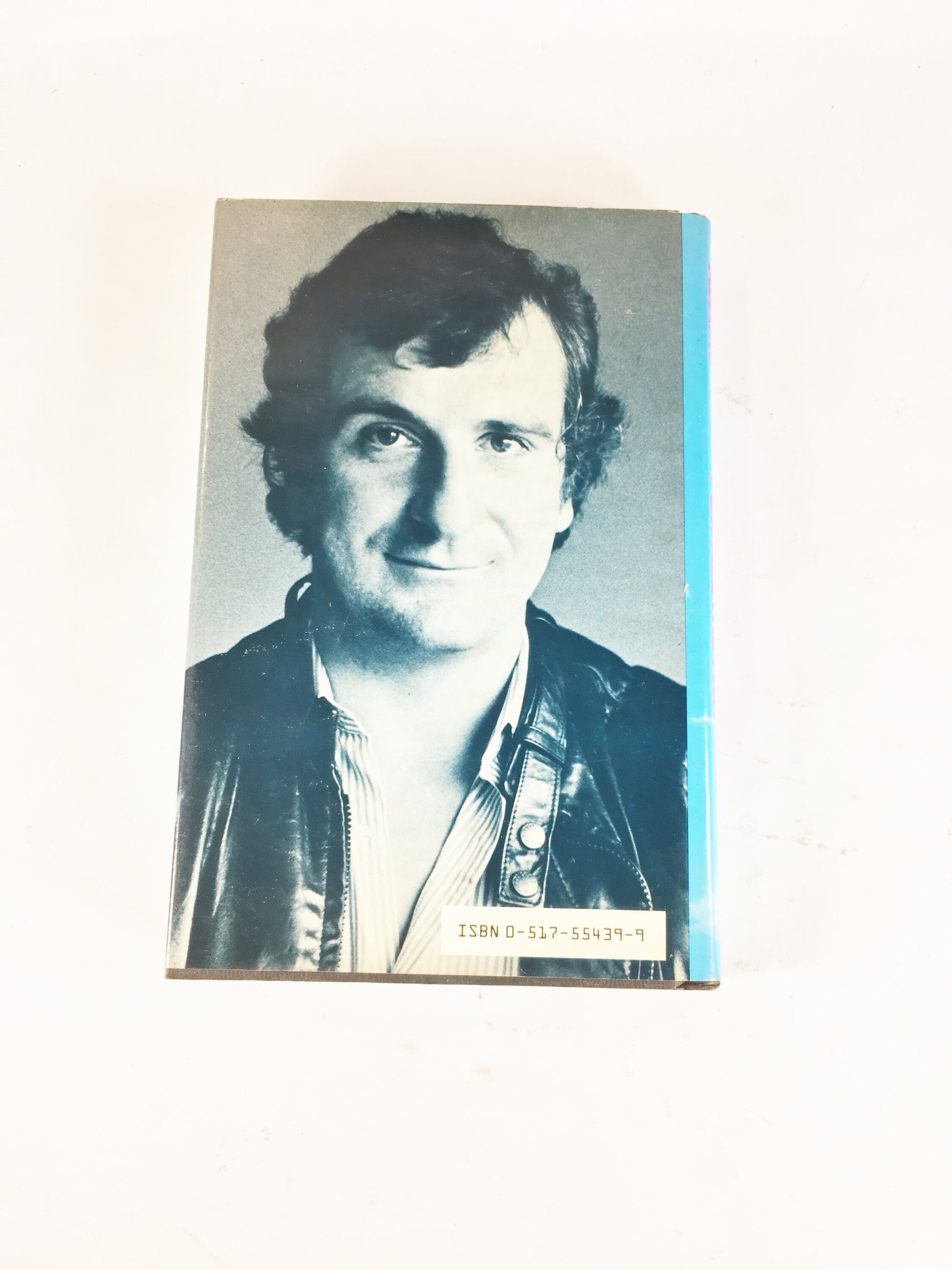 So Long and Thanks for All the Fish. FIRST EDITION Hitchhiker's Guide to the Galaxy sequel. Vintage Douglas Adams book circa 1984.