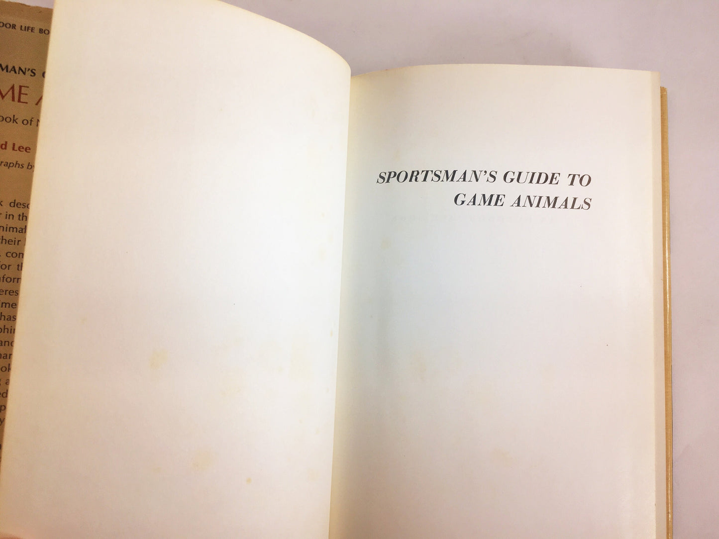 Game Animals Sportsman's Guide. Vintage cabin decor book by Leonard Lee Rue circa 1968. Wildlife and Nature glamping camping Gorpcore