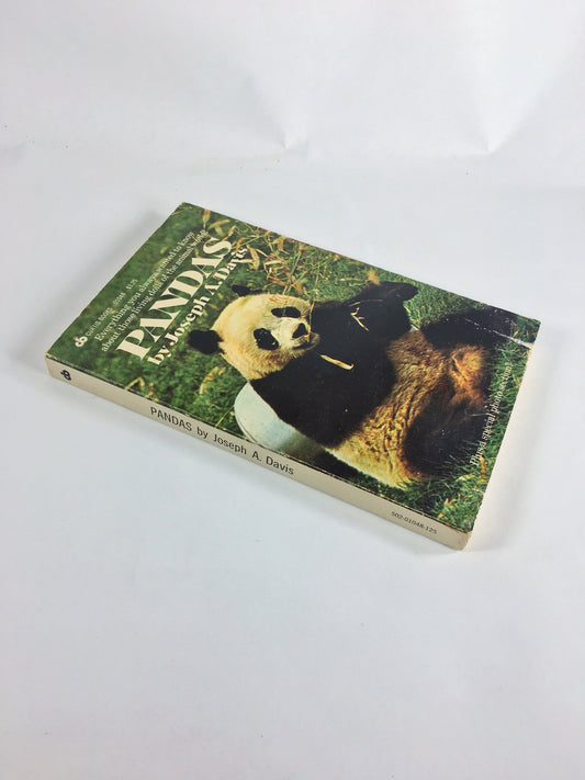 Pandas by Joseph Davis. Vintage children & young adult paperback book. Educational fun facts with photos.