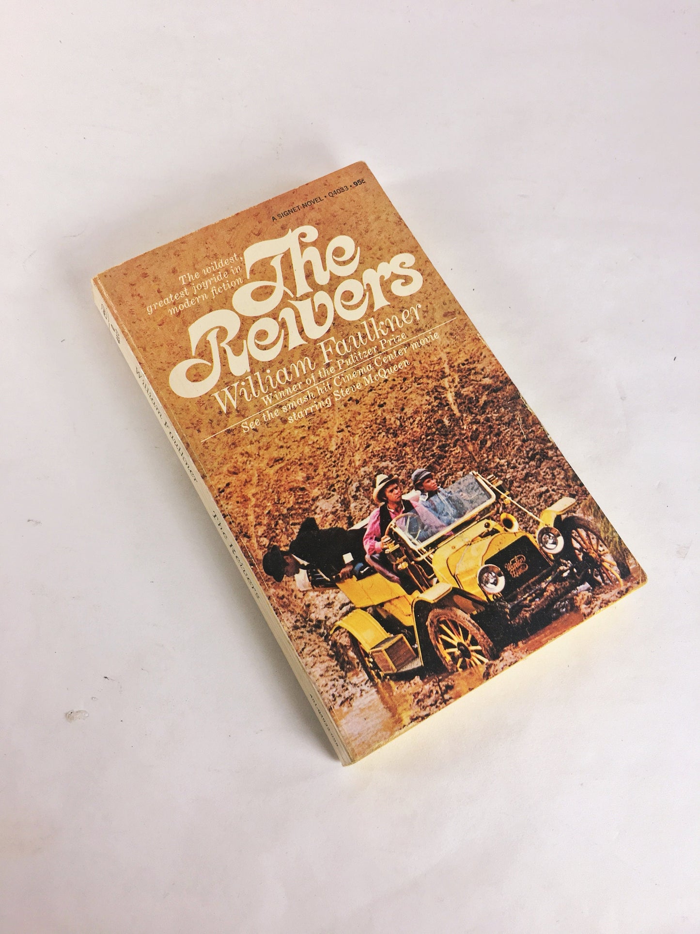 1969 William Faulkner The Reivers. FIRST PRINTING Vintage Signet paperback book. Pulitzer Prize. Steve McQueen as Boon Hogganbeck