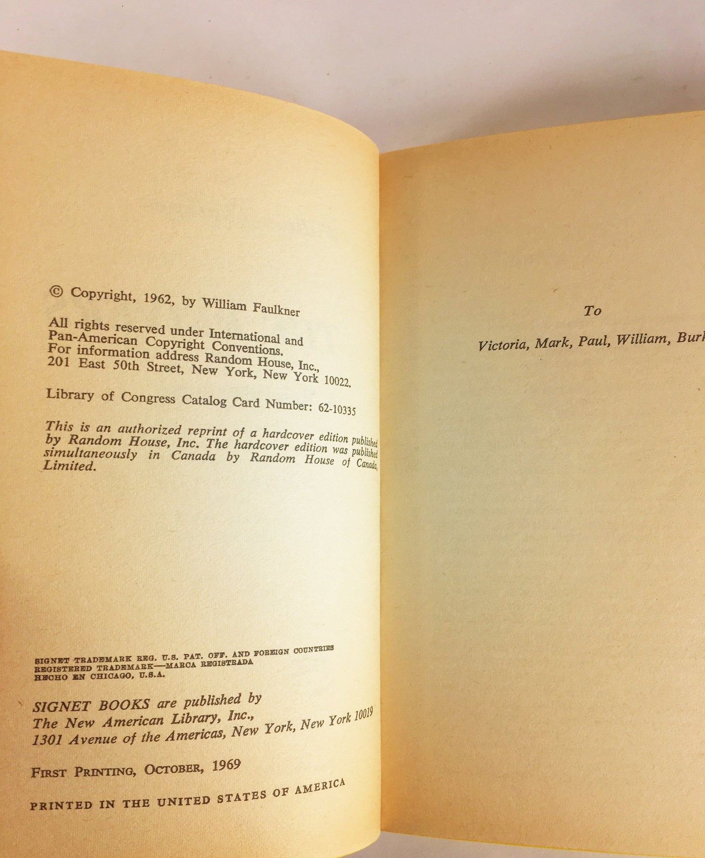 1969 William Faulkner The Reivers. FIRST PRINTING Vintage Signet paperback book. Pulitzer Prize. Steve McQueen as Boon Hogganbeck