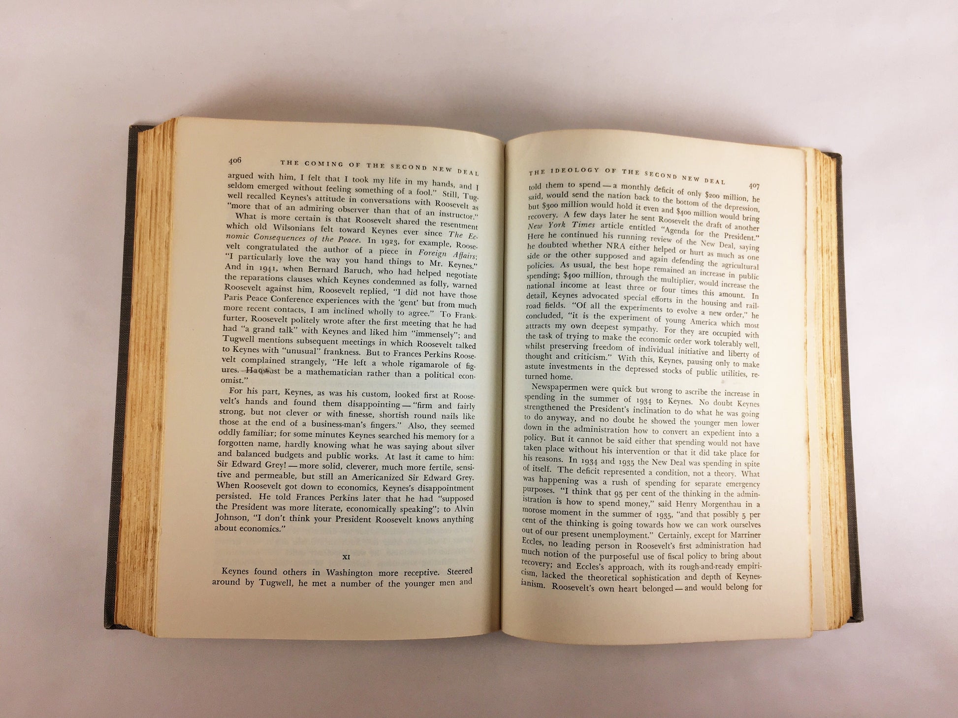 Politics of Upheaval by Arthur Schlesinger Age of Roosevelt Vintage book circa 1960. Pulitzer Prize history President Franklin D Roosevelt