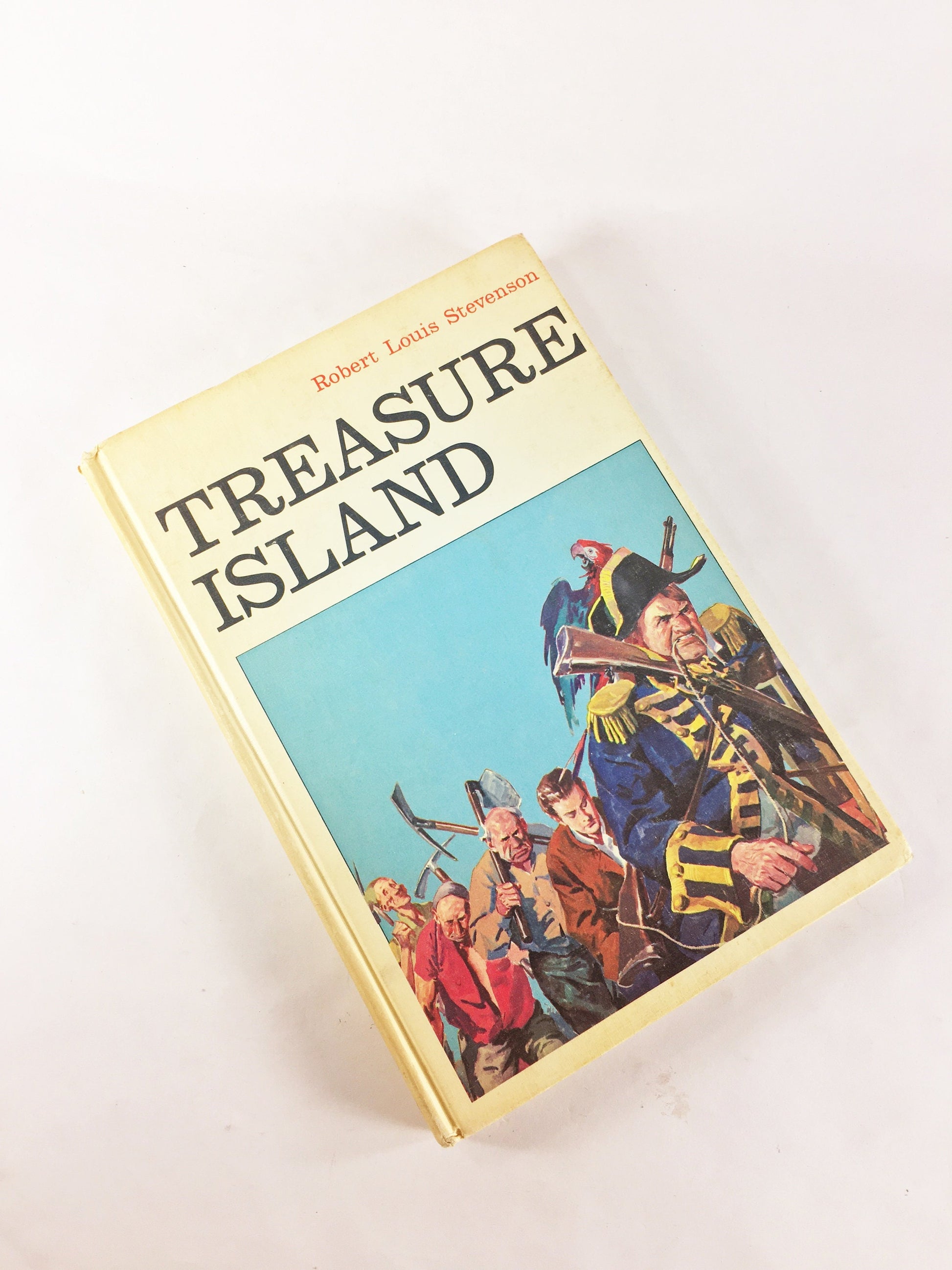 1973 Treasure Island by Robert Louis Stevenson. Vintage Danbury Press book Prop staging bookshelf decor. Children's adventure stories