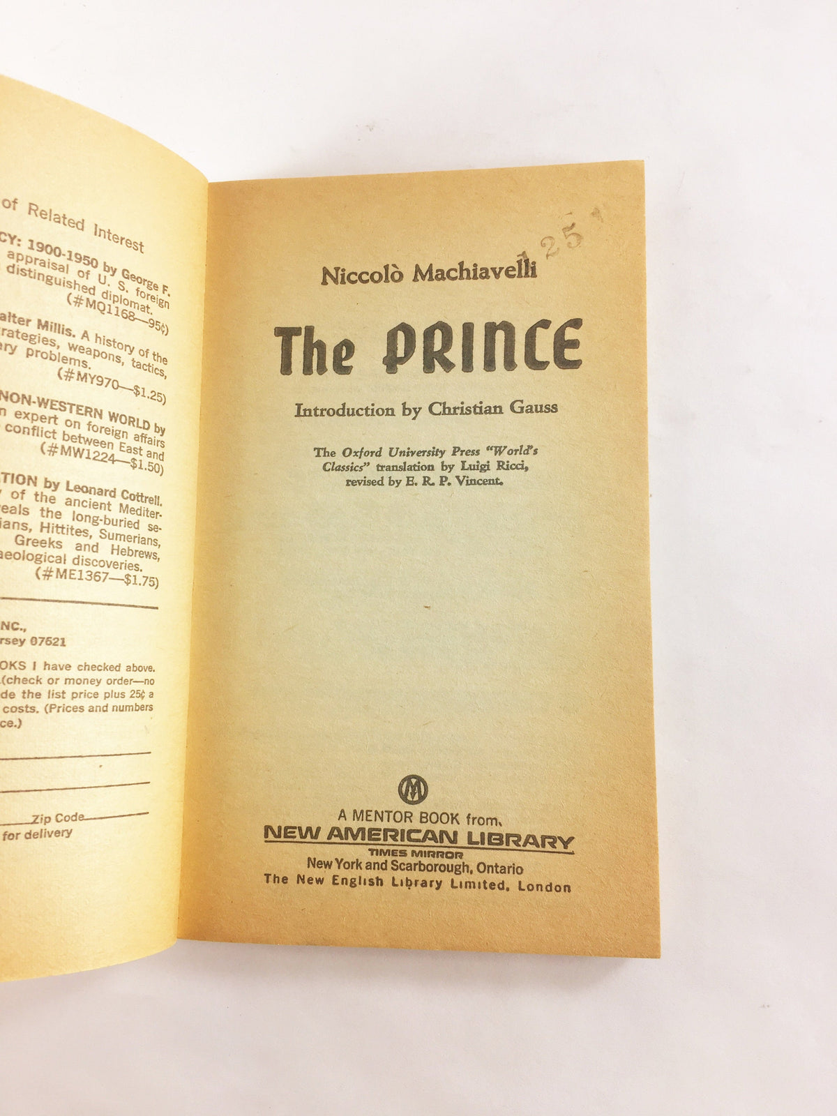 1952 Machiavelli The Prince Vintage paperback book Signet American Library. Father's Day home office decor.