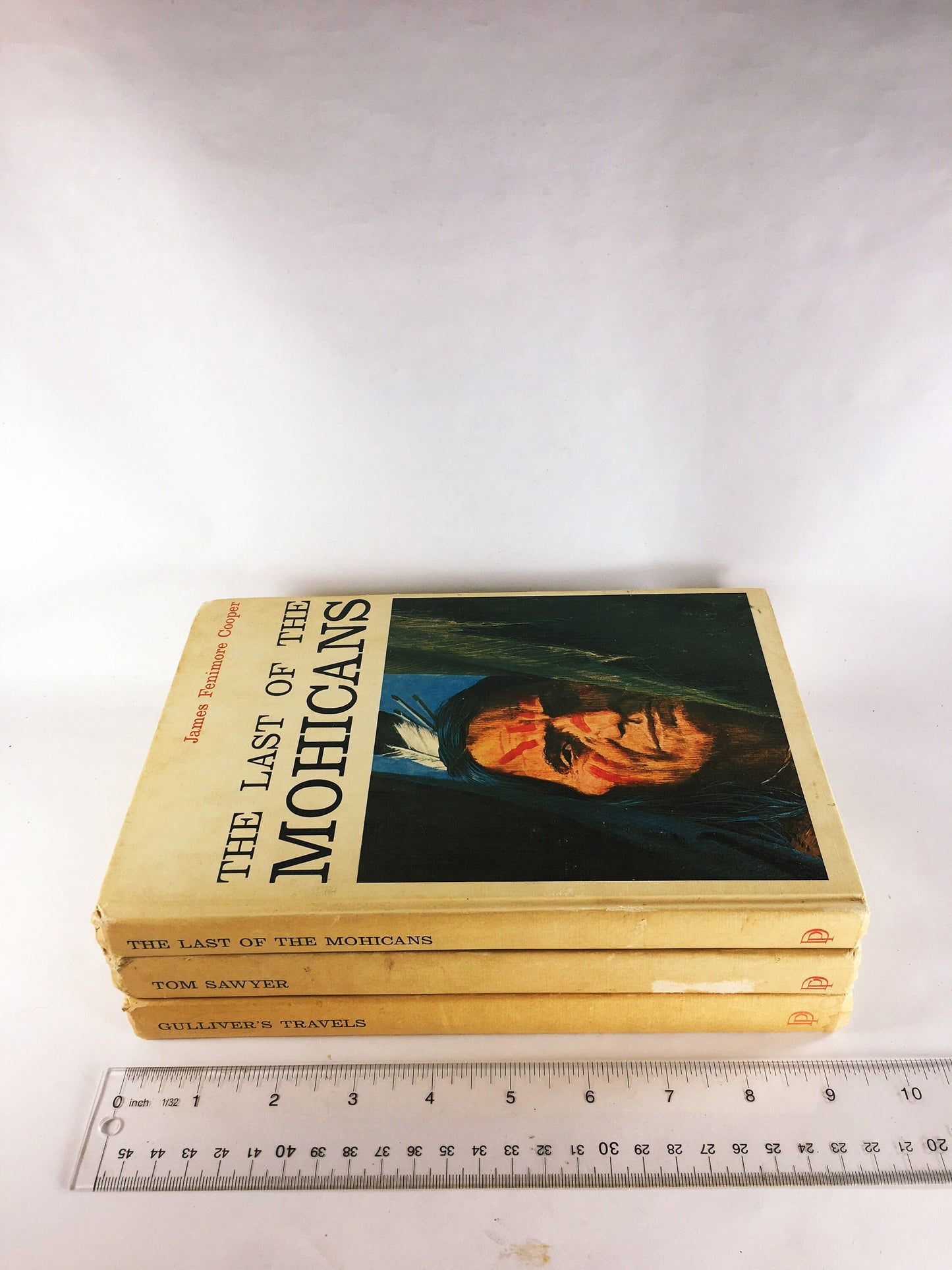 Last of the Mohicans, Tom Sawyer, Gulliver's Travels Vintage Danbury Press children's book circa 1973. Swift, Twain & James Fenimore Cooper