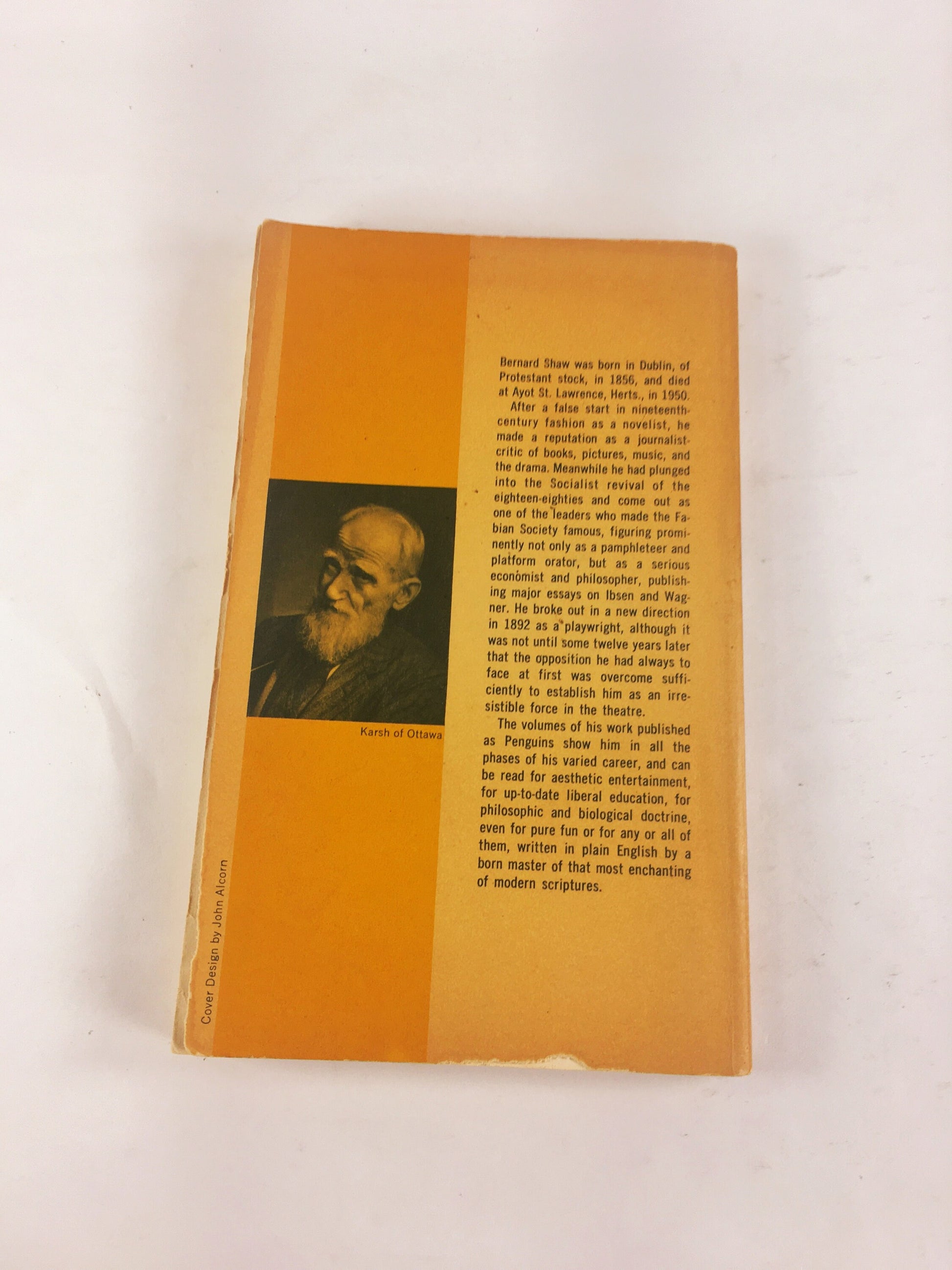 1960 George Bernard Shaw Androcles and the Lion. Vintage Penguin paperback book about Christians being led to the Colosseum for torture.