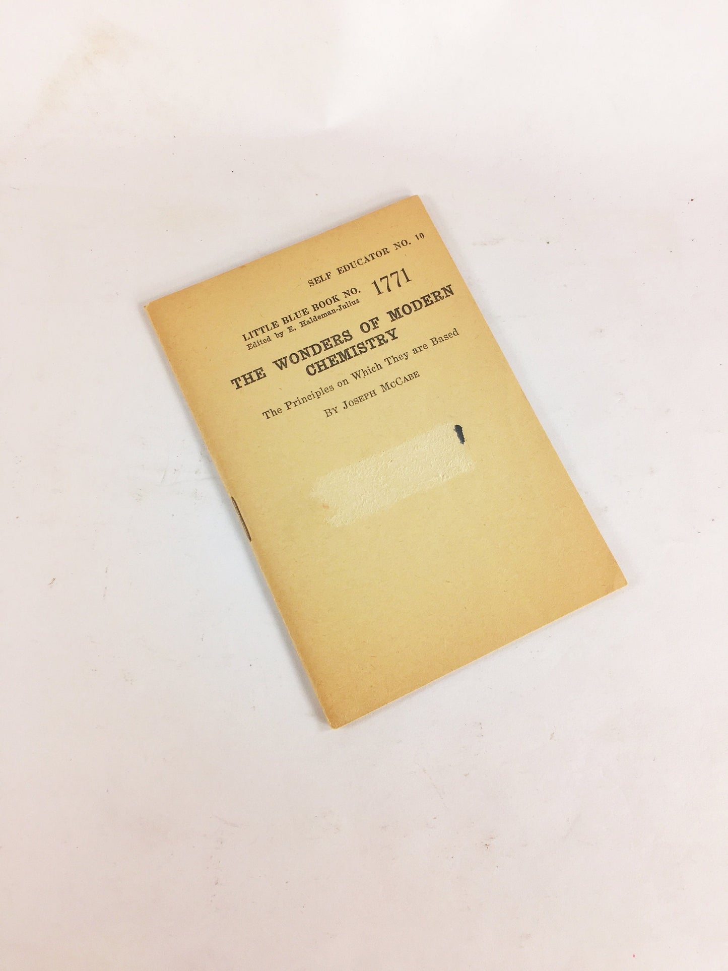 1923 Little Blue Books Haldeman-Julius Publishing Company booklets Mathematics Curiosities Greek Physics Useful Tables Calculator Chemistry