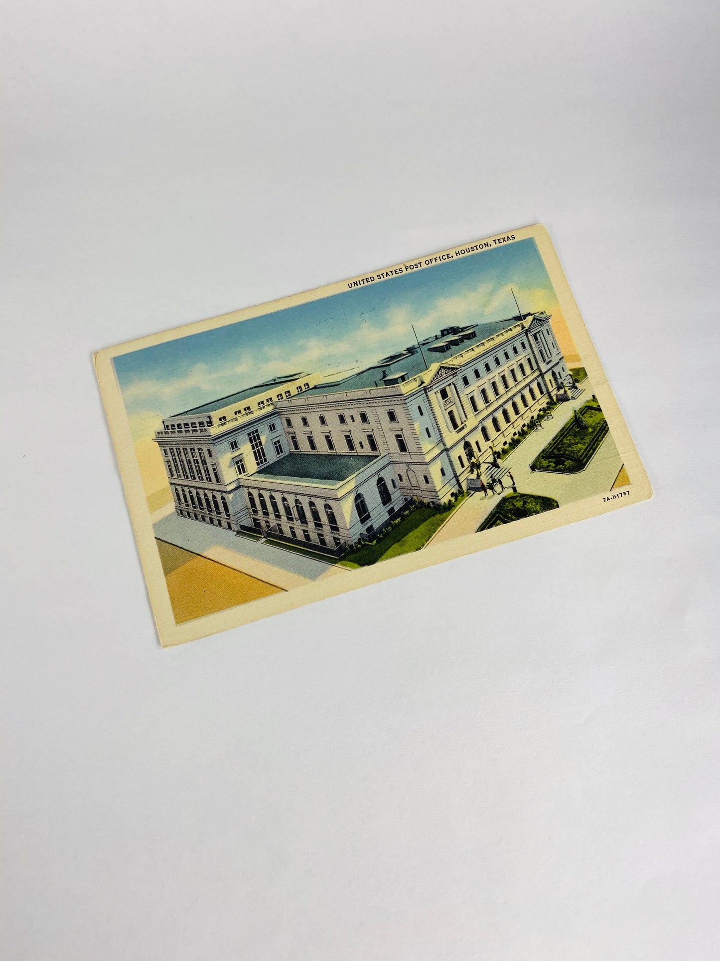 Texas 1950s Vintage linen postcards Houston, Beaumont, Port Arthur, Midland, Dallas, El Paso, Spring, Monahans Odessa Post Office Courthouse