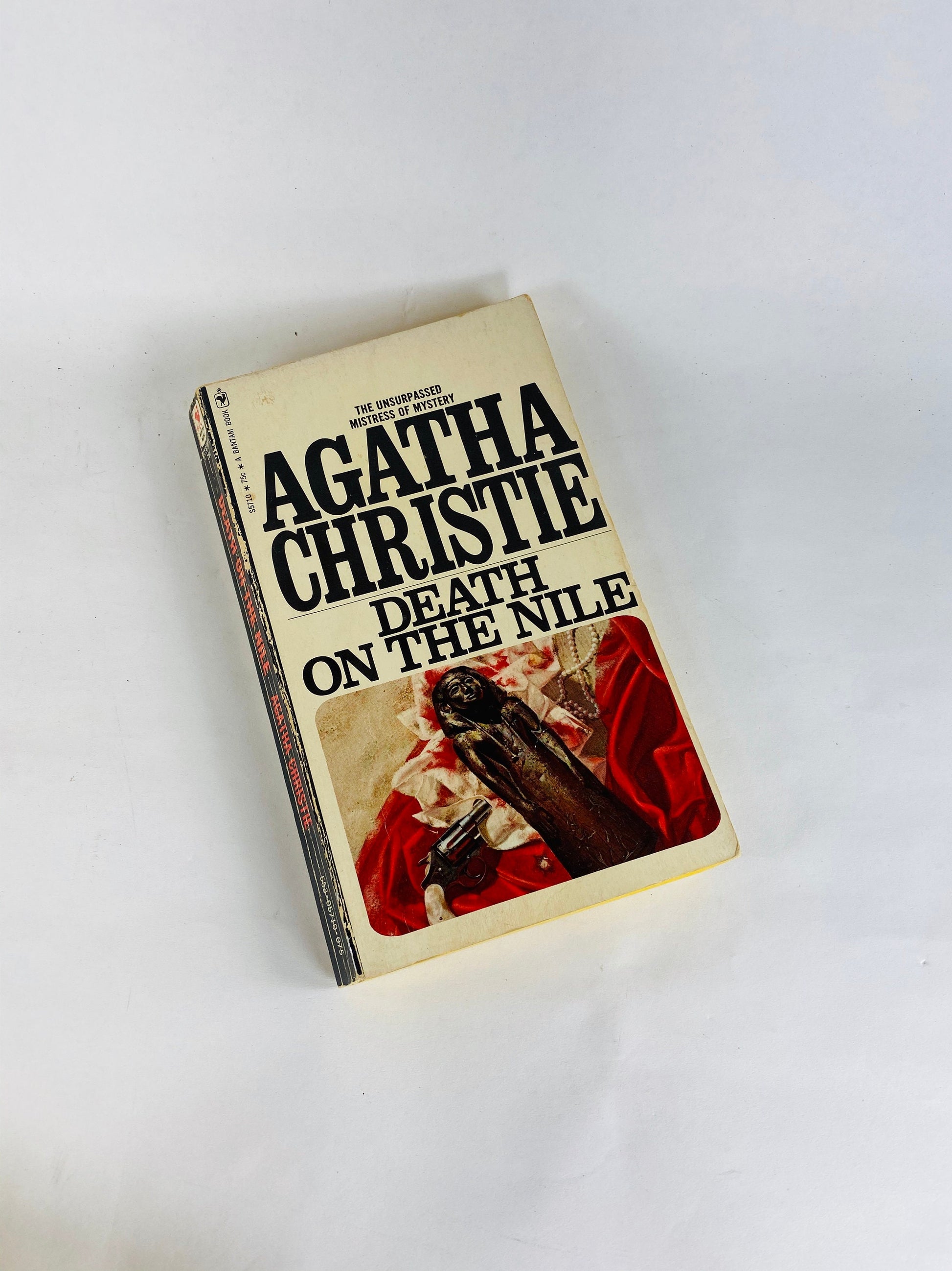 Vintage Agatha Christie paperback book. EARLY murder mystery crime Double Sin Mysterious Affair Hickory Death on Nile Mystery Blue Train