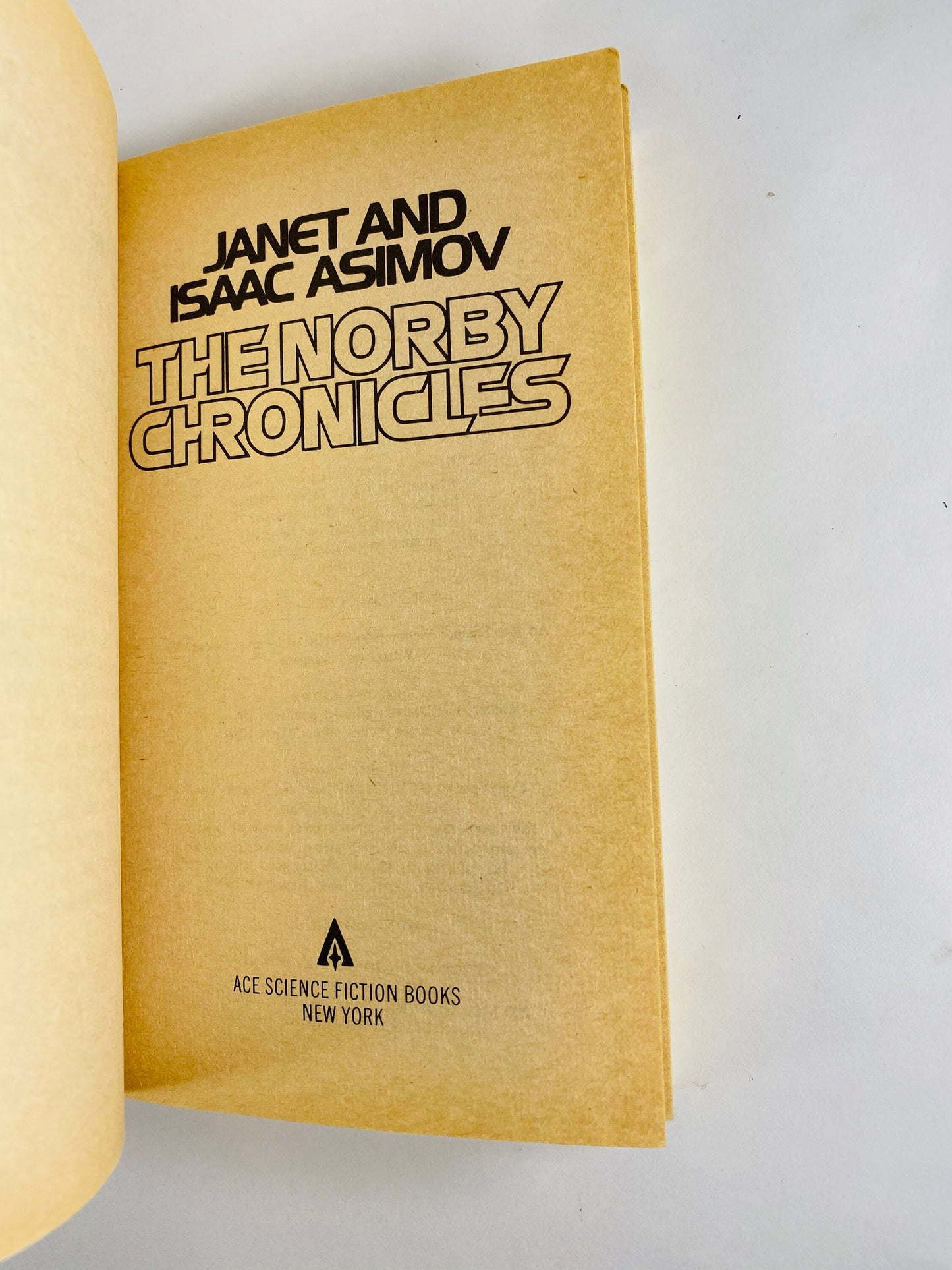 Norby Chronicles vintage paperback book by Isaac Asimov circa 1986. Science fiction teen tween at home reading collectible