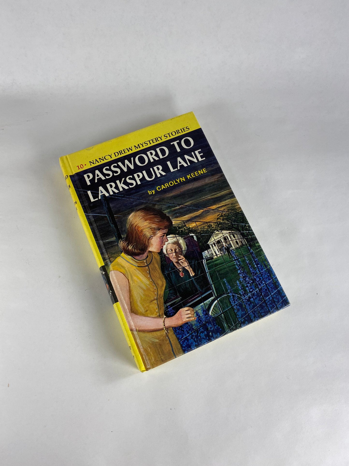 1970 Nancy Drew Mystery Carolyn Keene Vintage books with b&w endpapers. Forgotten City Red Gate Farm Clue Diary Hidden Staircase 99 Larkspur